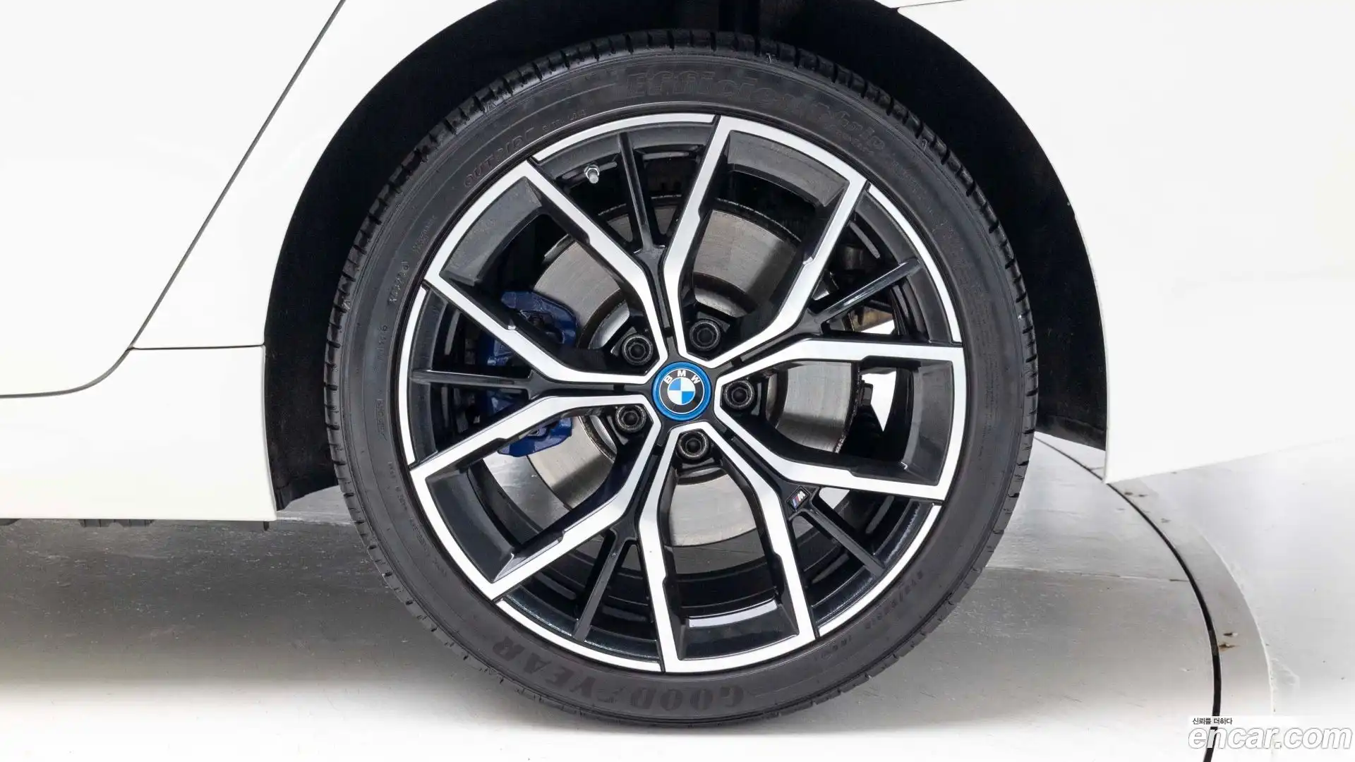 5-Series BMW 2023.6-OUTER-005