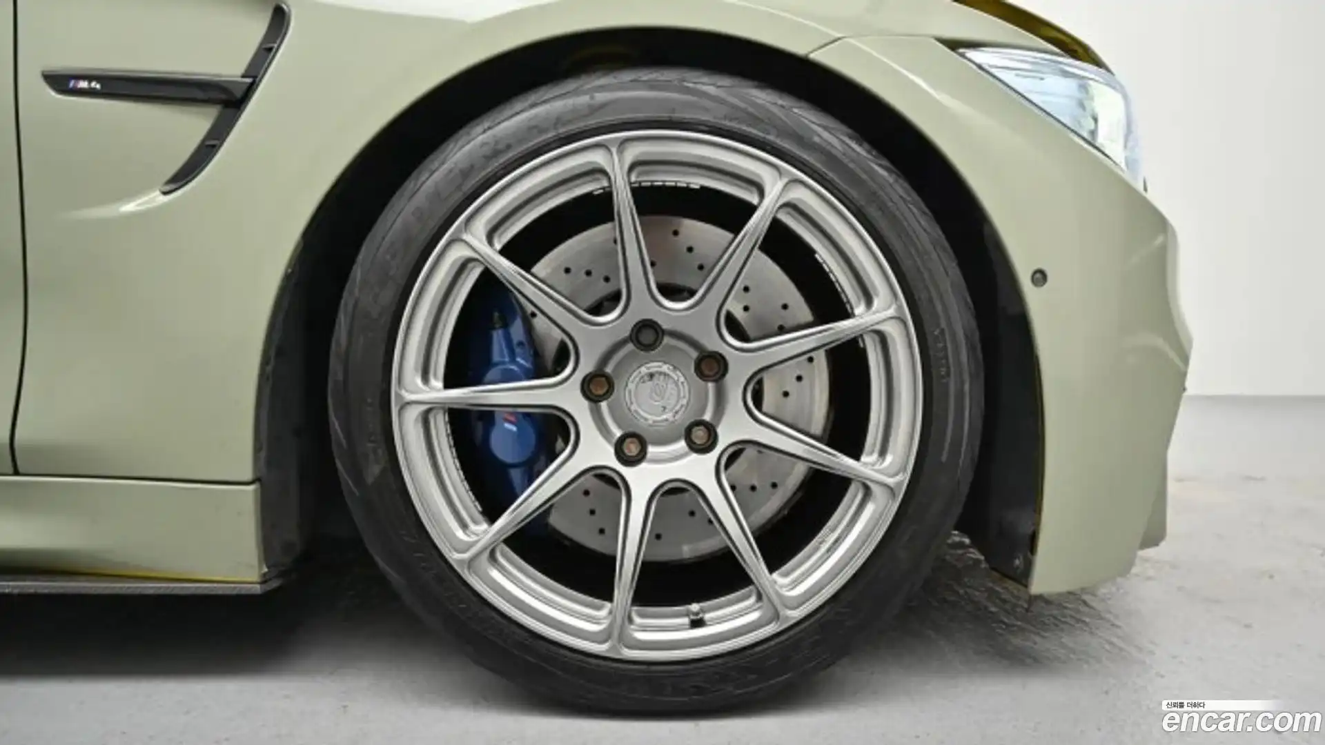 M4 BMW 2015.3-OUTER-006