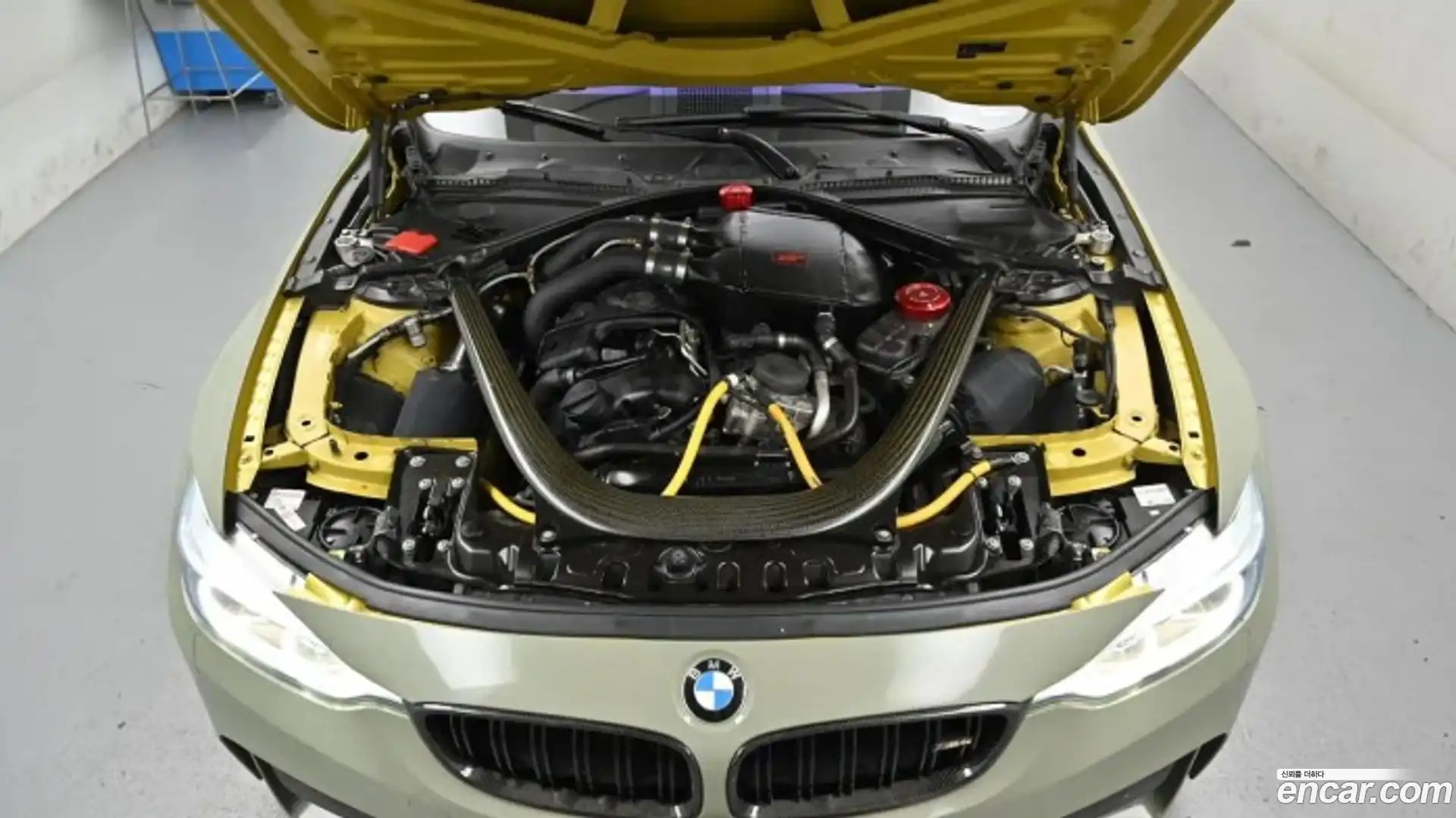 M4 BMW 2015.3-INNER-007
