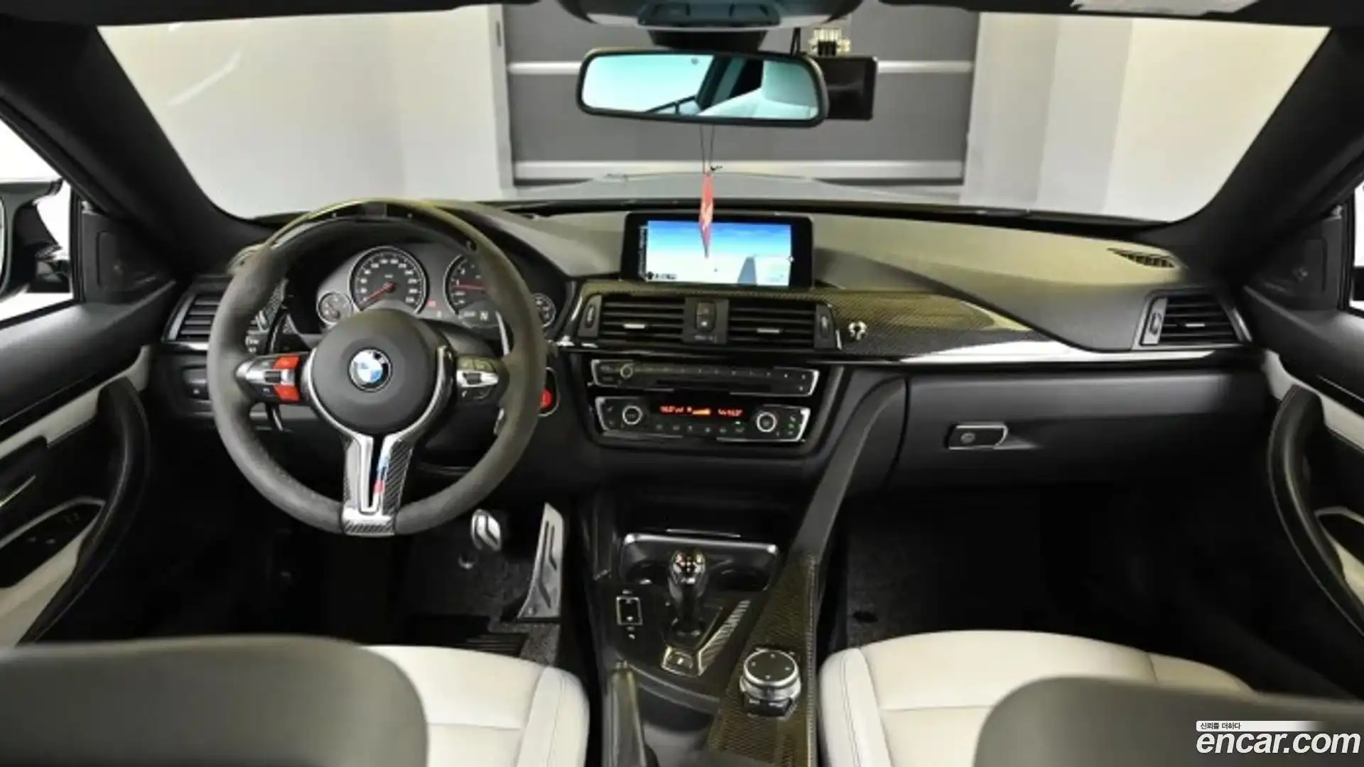 M4 BMW 2015.3-INNER-008