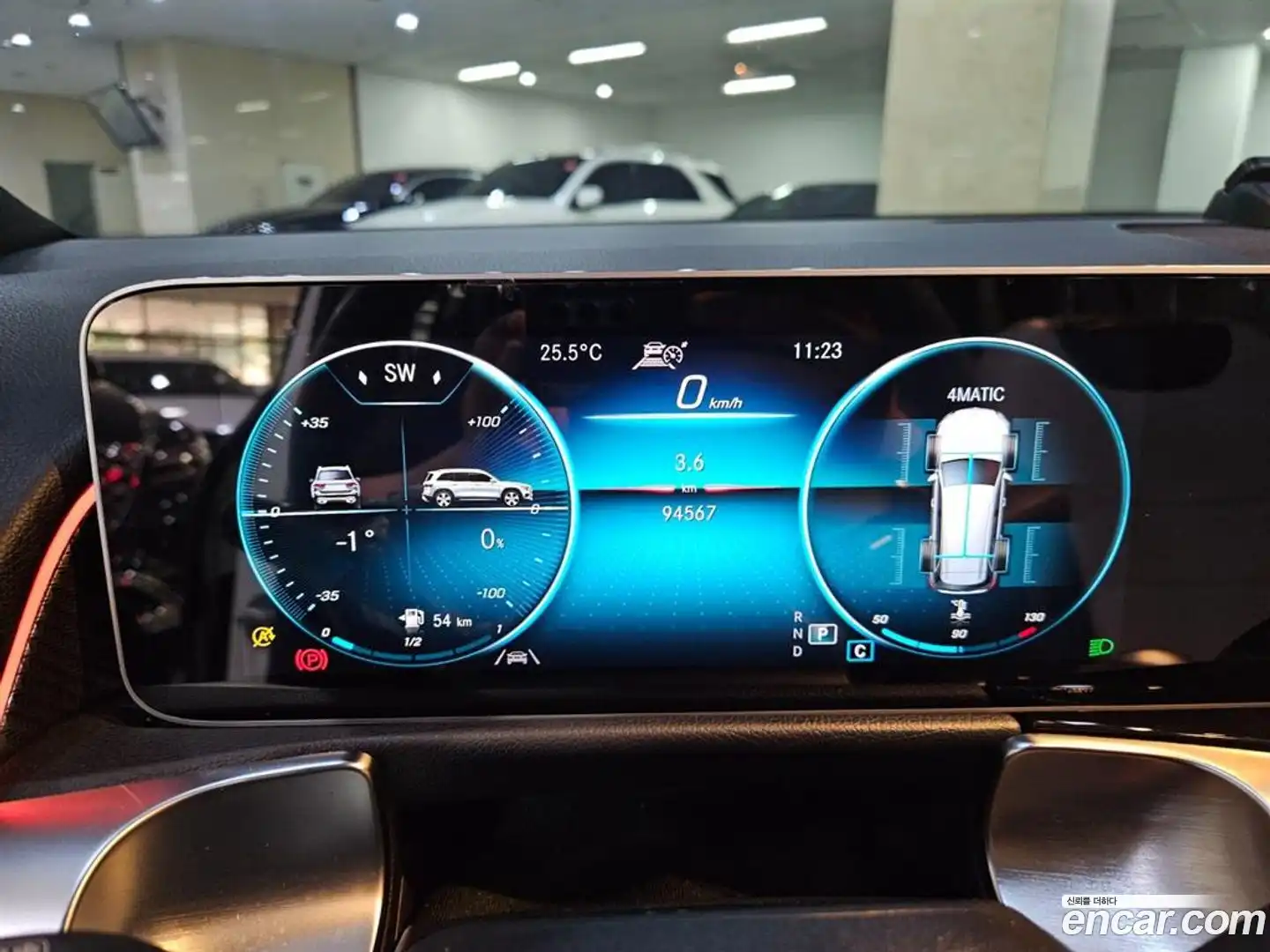 GLB-Class Mercedes-Benz 2020.9-OPTION-015