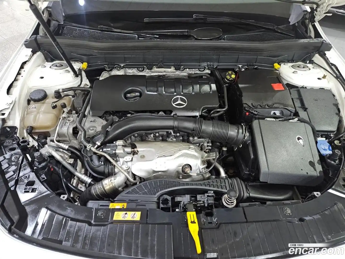 GLB-Class Mercedes-Benz 2020.9-OPTION-024
