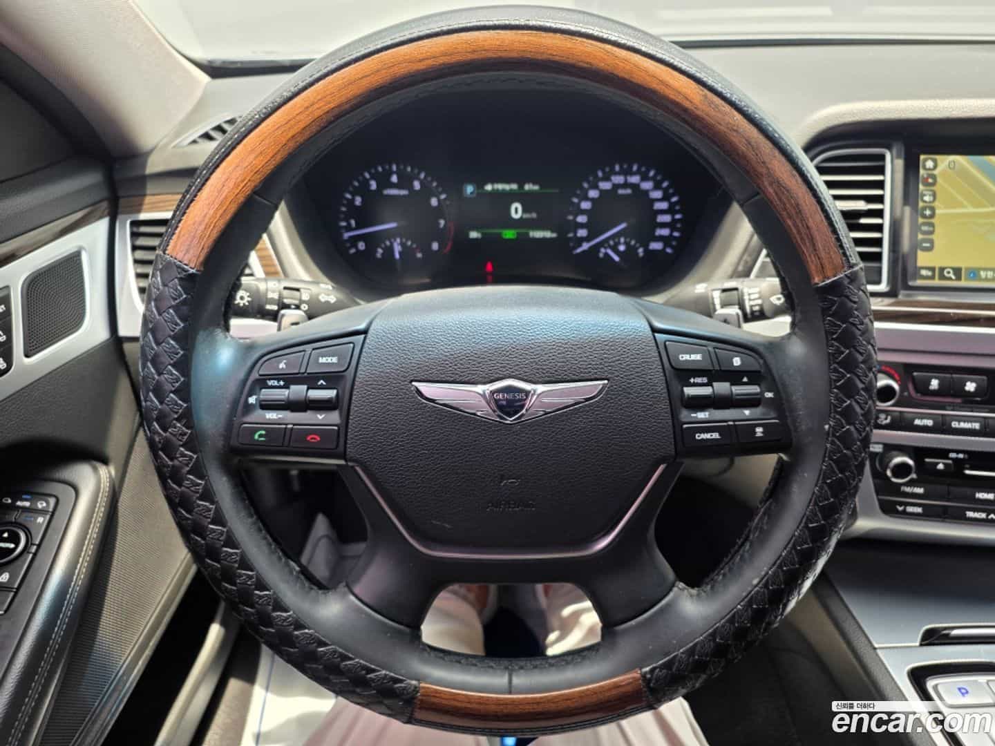 G80 Genesis 2018.1-OPTION-015