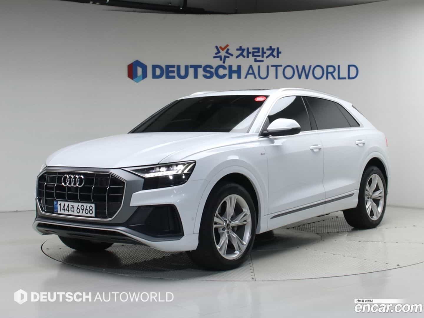 Q8 Audi 2023.11-OUTER-001