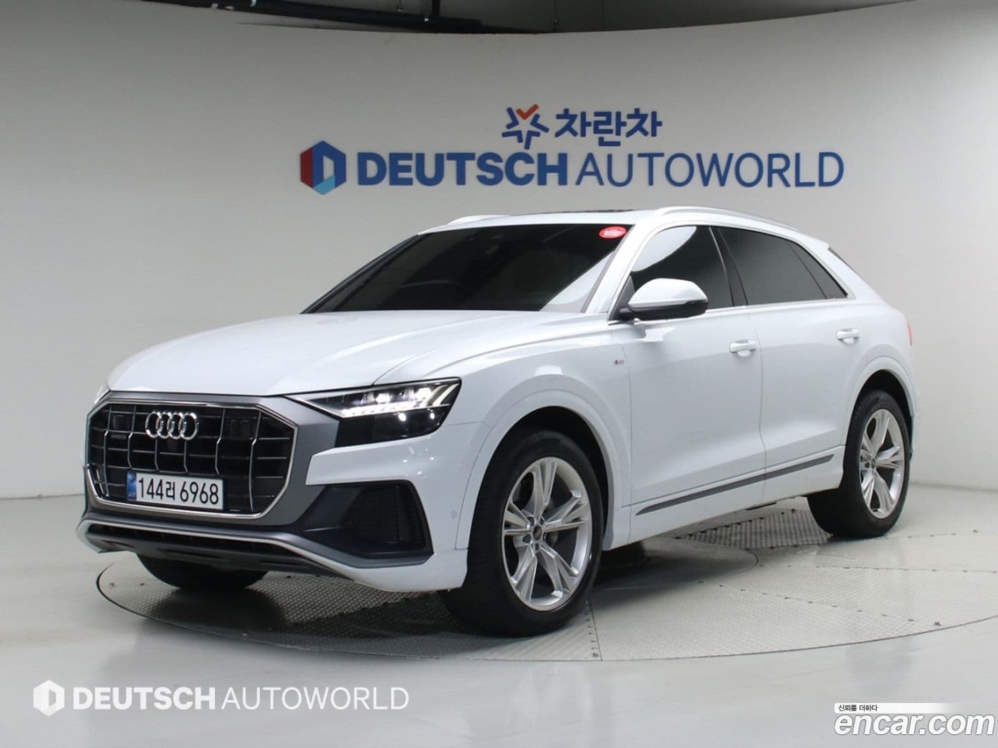Main__Slider__Photo:Q8 Audi 2023.11-0