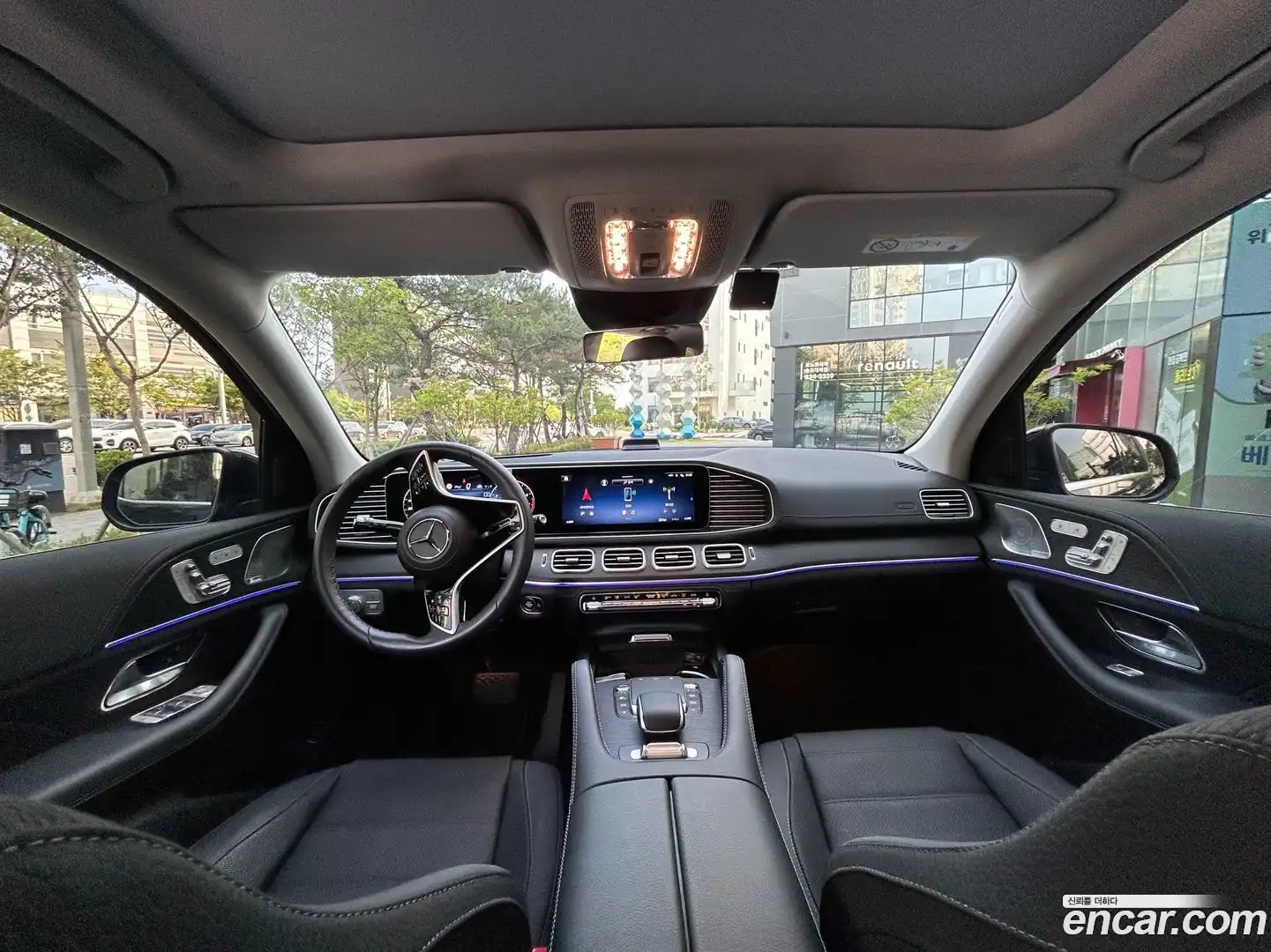 GLE-Class Mercedes-Benz 2024.3-INNER-009