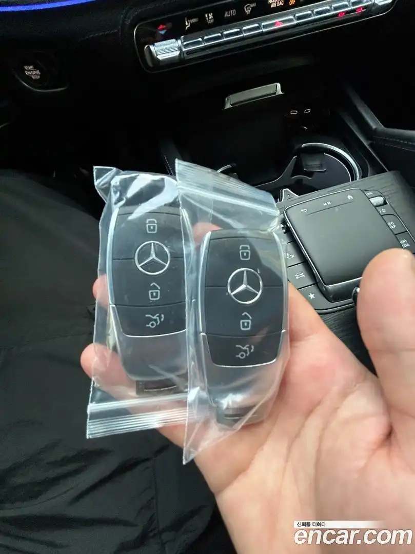 GLE-Class Mercedes-Benz 2024.3-OPTION-017