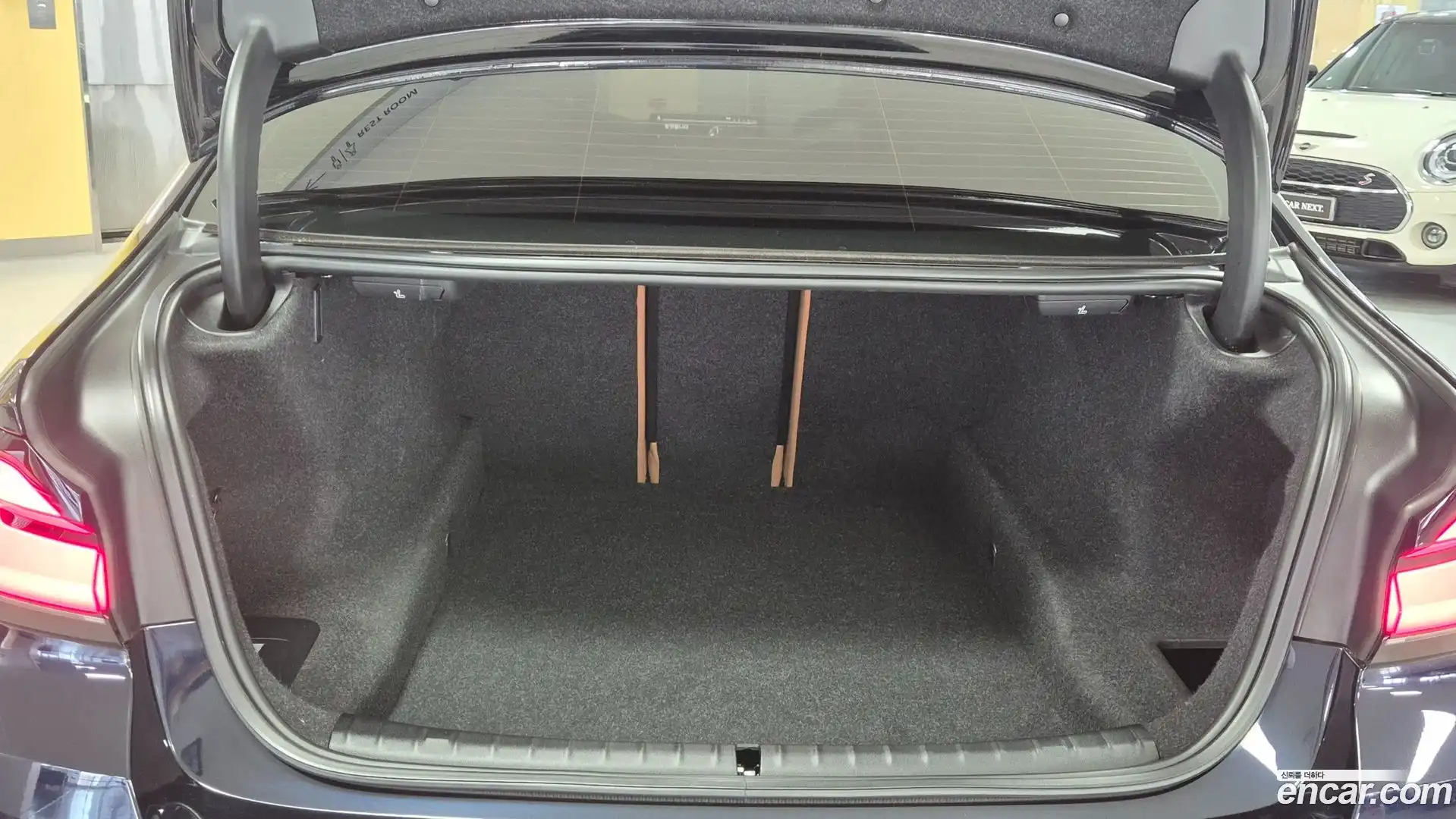 5-Series BMW 2021.9-OPTION-019