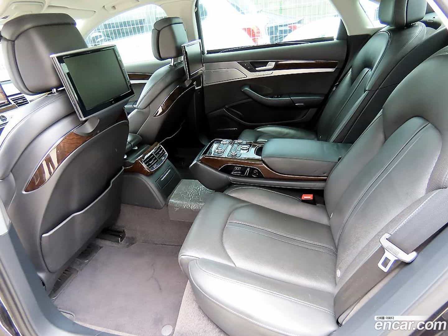 A8 Audi 2015.1-OUTER-006