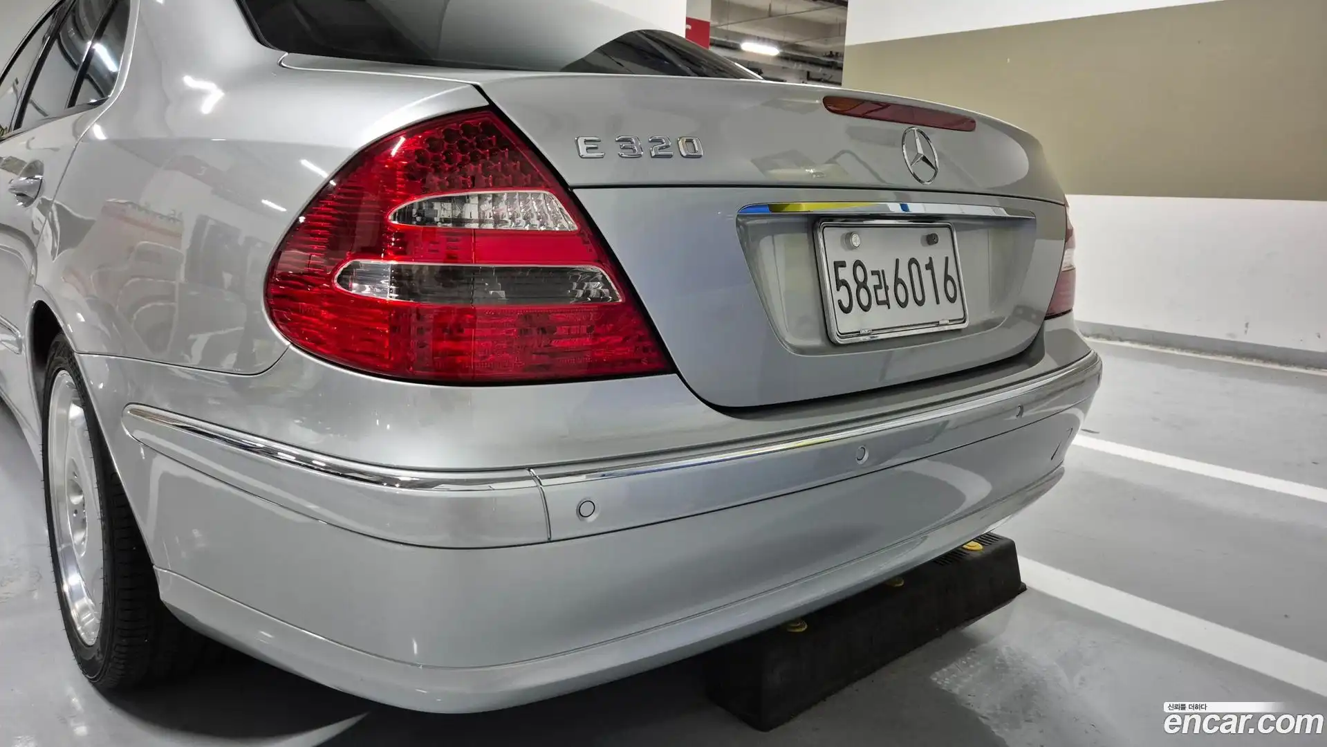 E-Class Mercedes-Benz 2003.4-OUTER-004