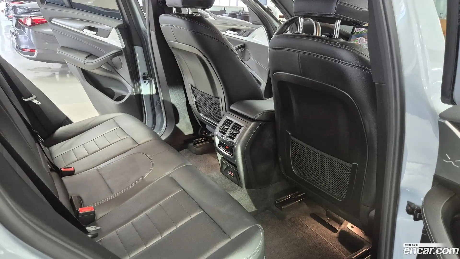 X4 BMW 2023.11-OPTION-017