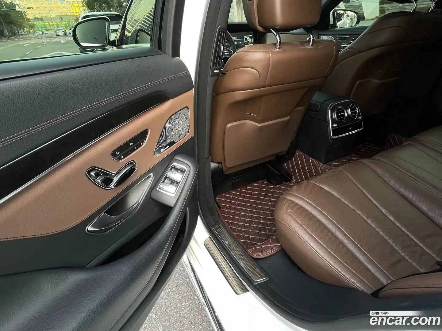 S-Class Mercedes-Benz 2015.4-OPTION-015