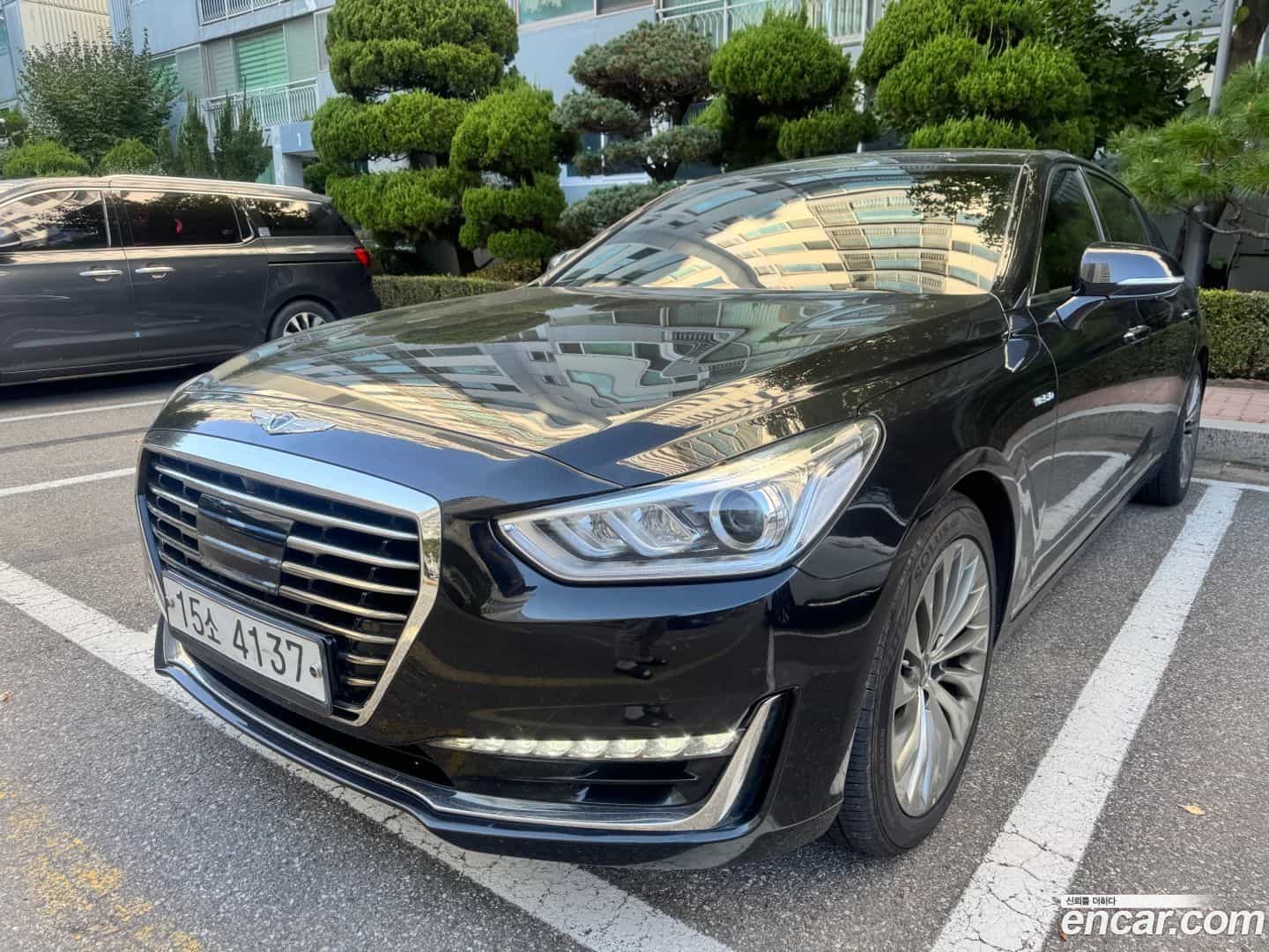 EQ900 Genesis 2018.6-OUTER-001