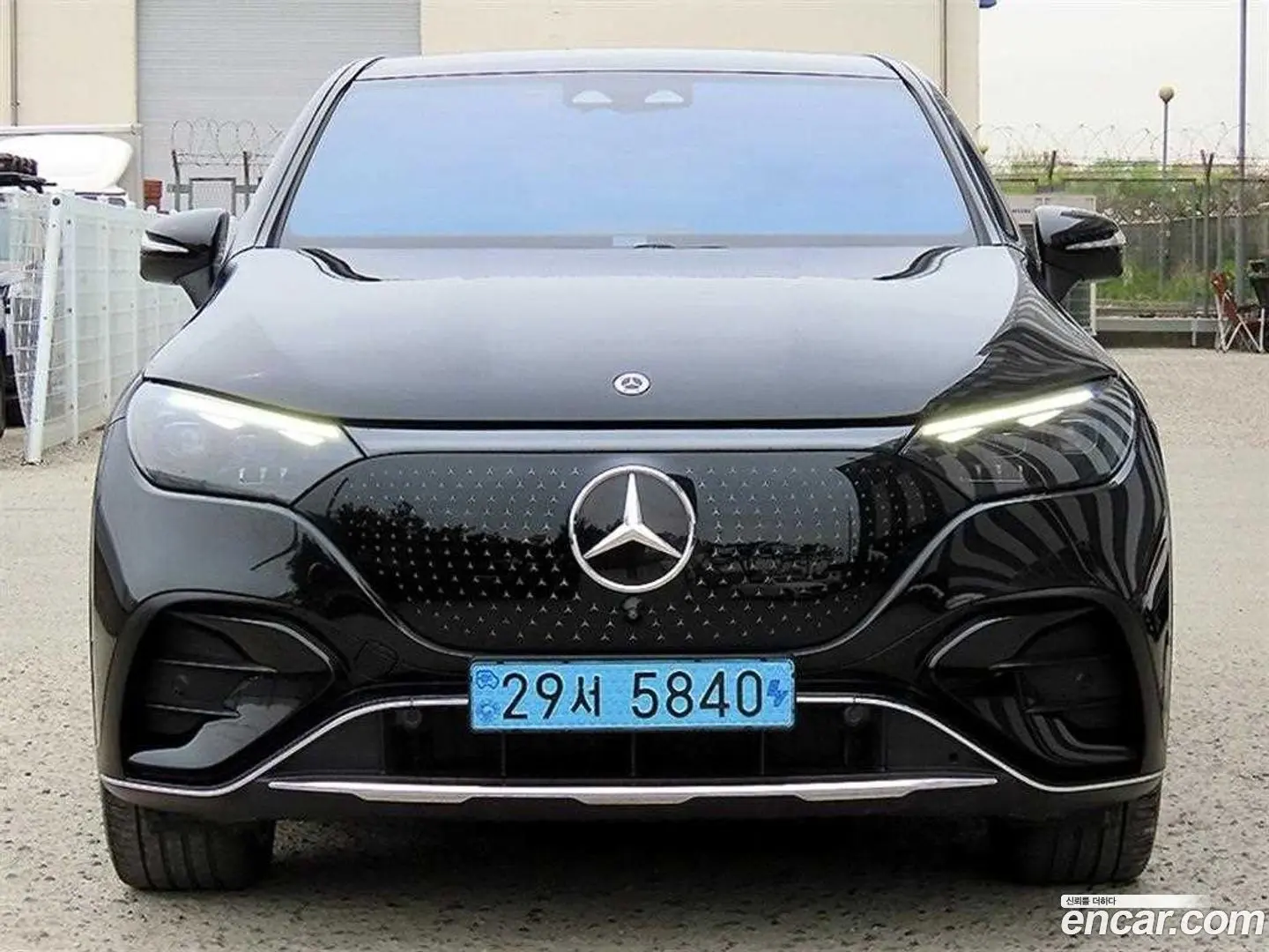 Main__Slider__Photo:EQE Mercedes-Benz 2023.11-0