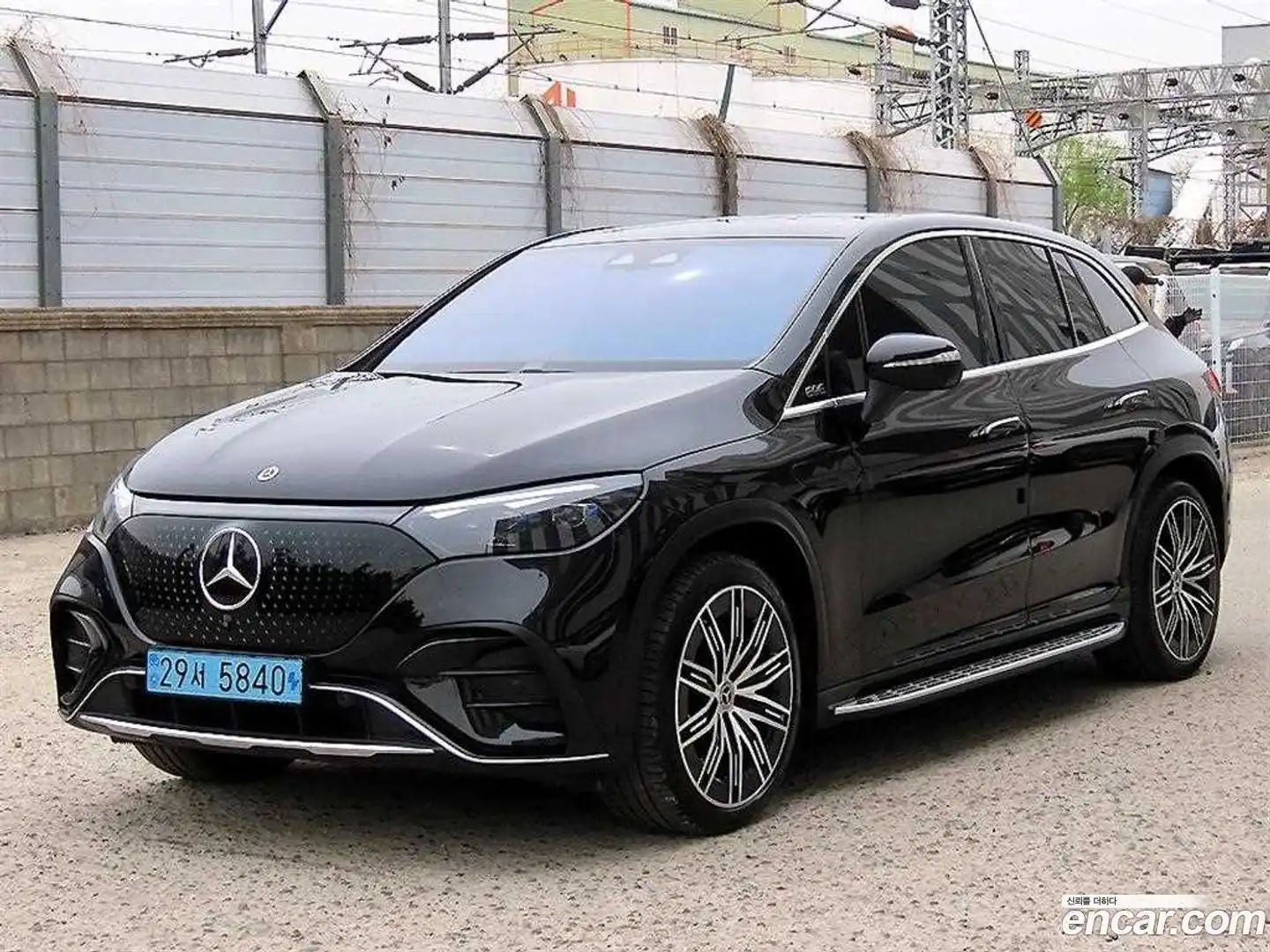 EQE Mercedes-Benz 2023.11-OUTER-002