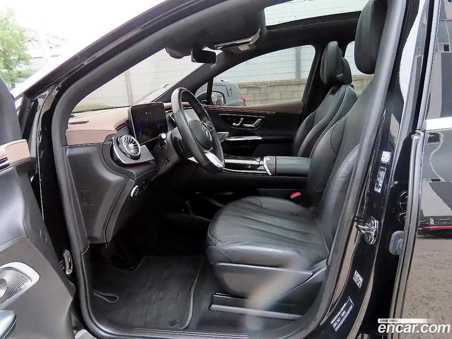 EQE Mercedes-Benz 2023.11-OUTER-005