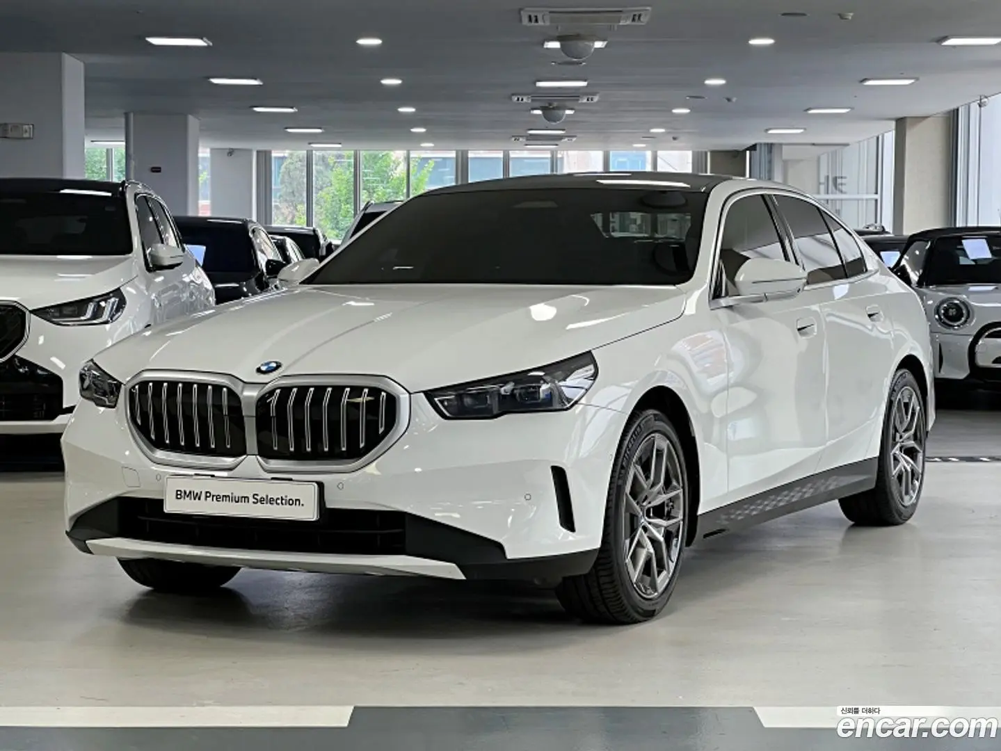 Main__Slider__Photo:5-Series BMW 2025.6-0