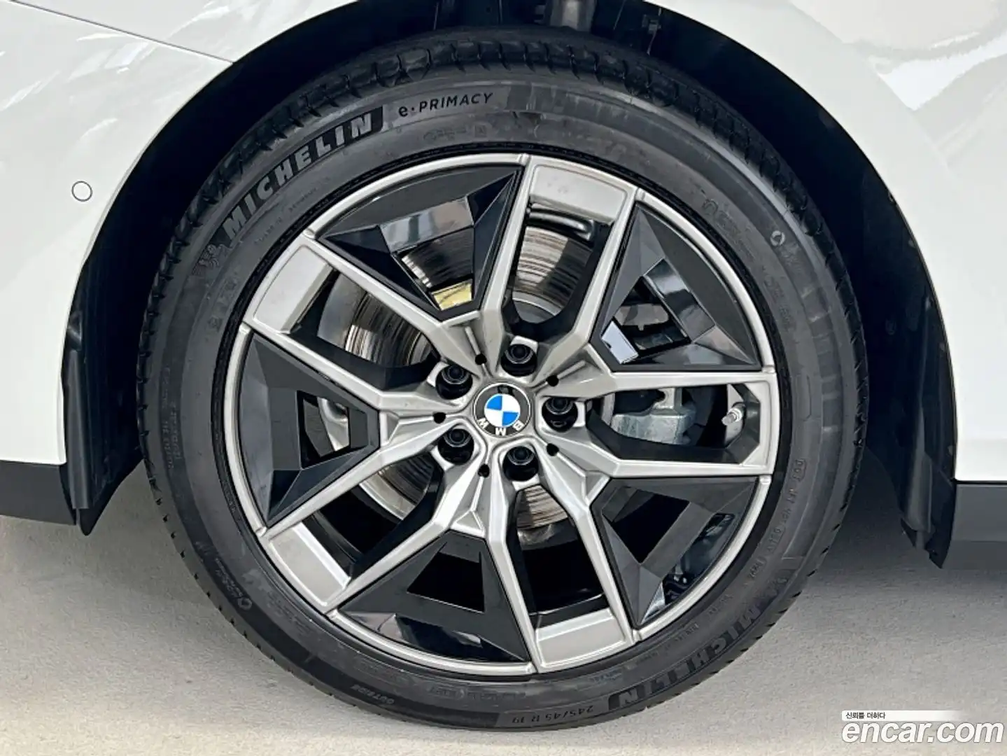 5-Series BMW 2025.6-OUTER-005