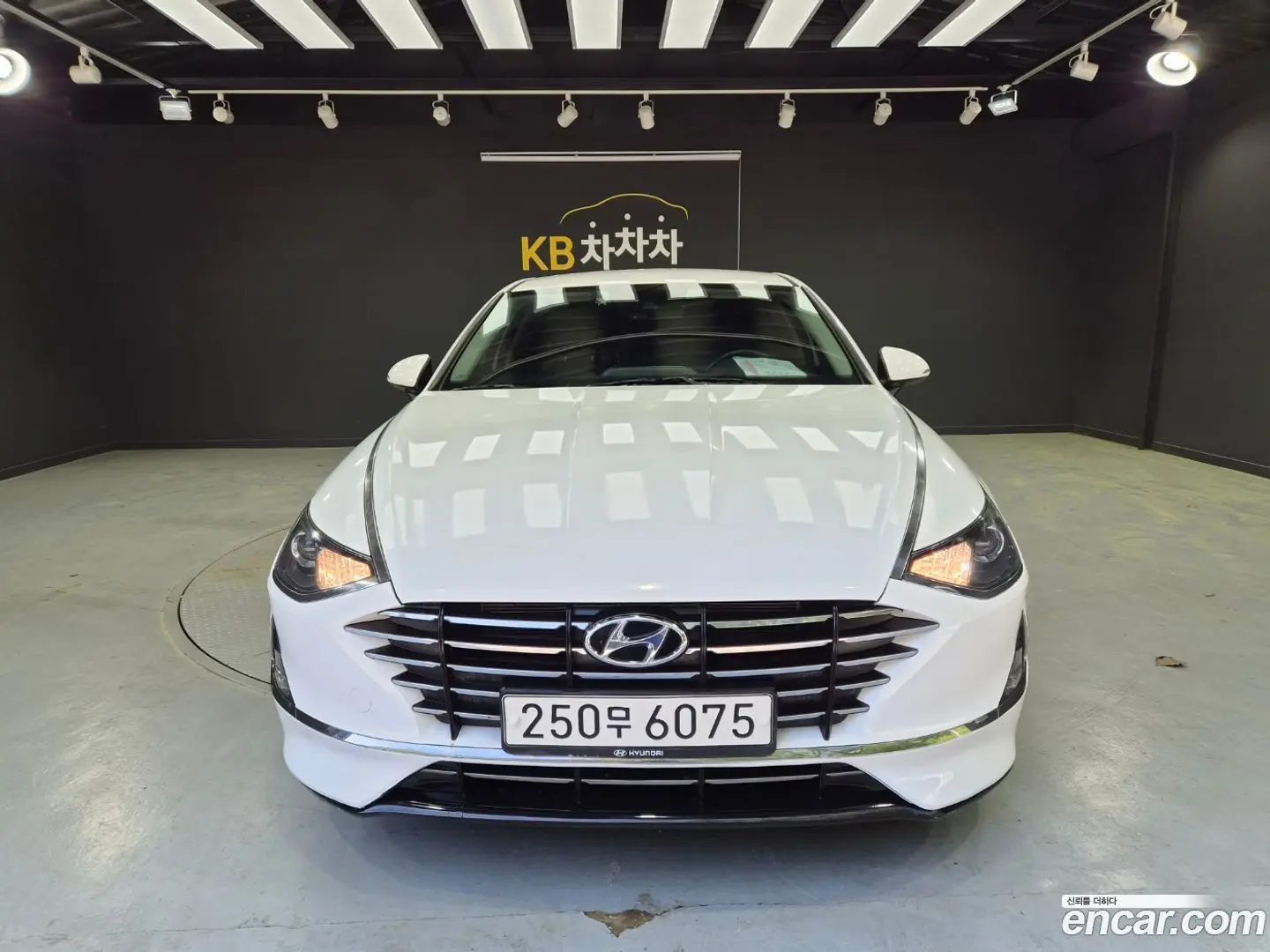Main__Slider__Photo:Sonata Hyundai 2019.5-1