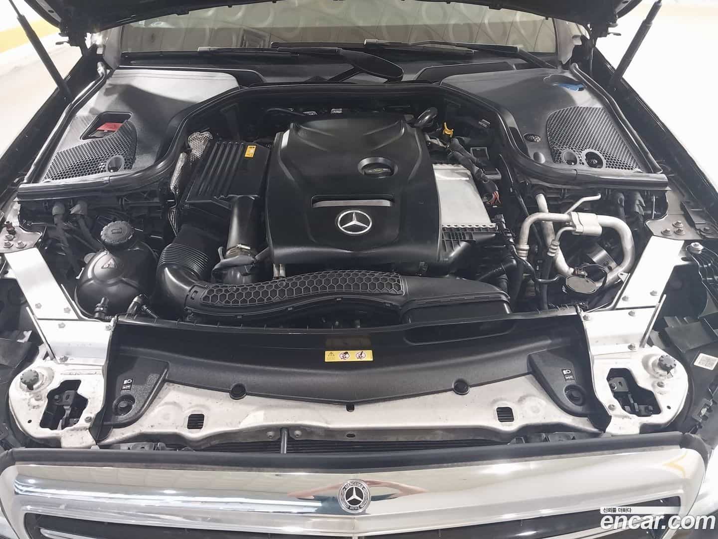 E-Class Mercedes-Benz 2019.8-OPTION-023