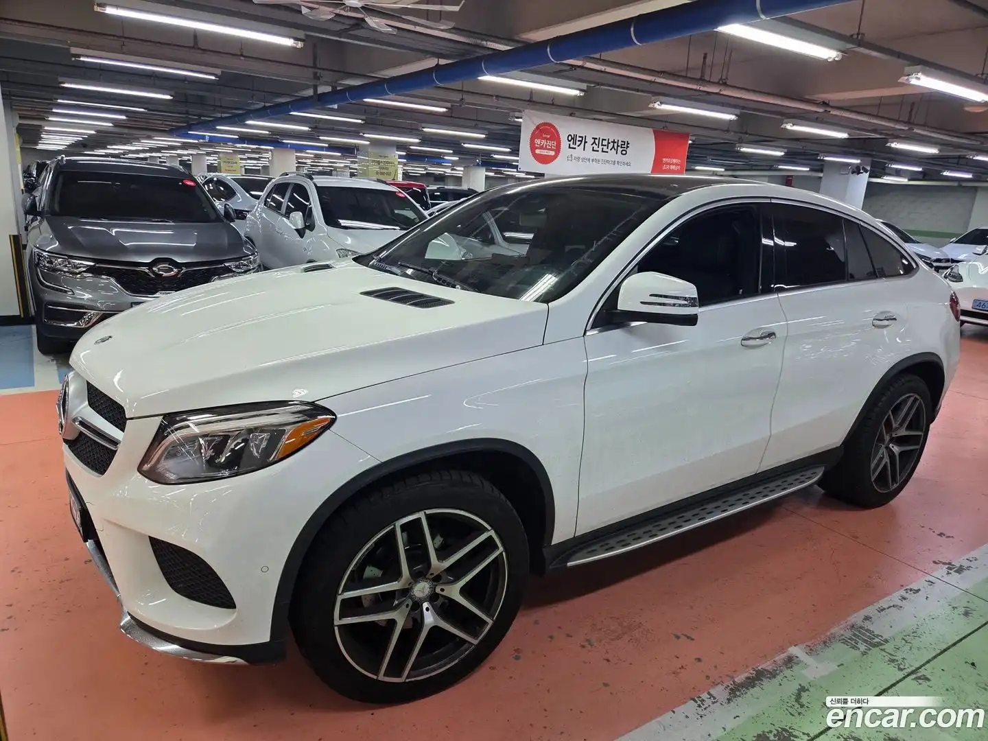 GLE-Class Mercedes-Benz 2017.1-OUTER-003