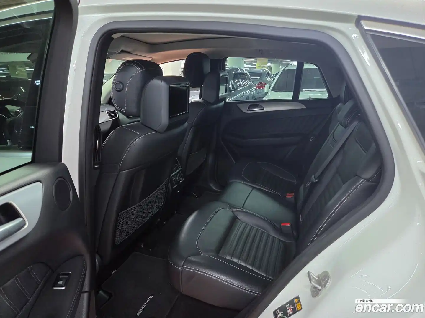 GLE-Class Mercedes-Benz 2017.1-OPTION-016