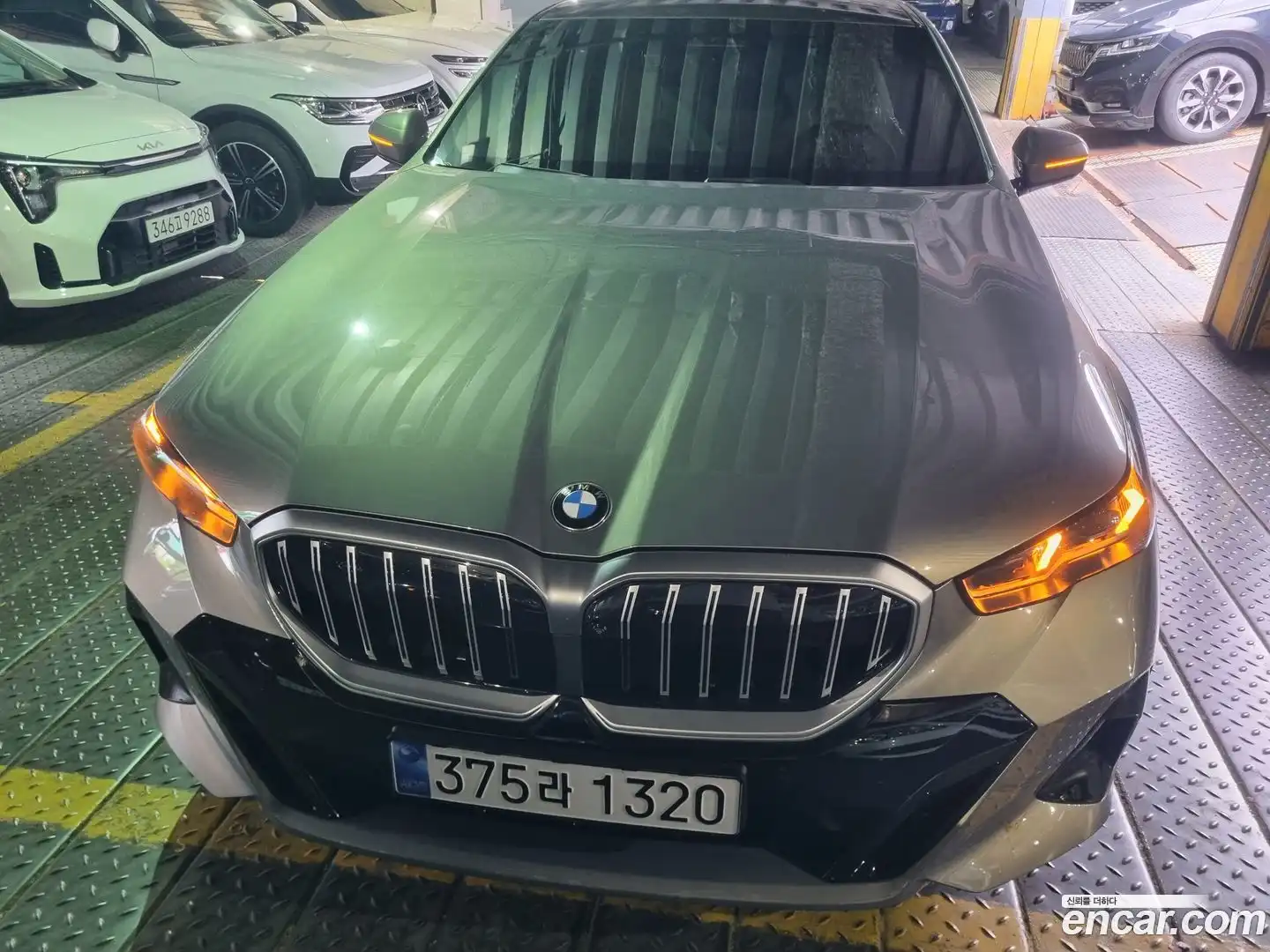 5-Series BMW 2025.10-OUTER-001