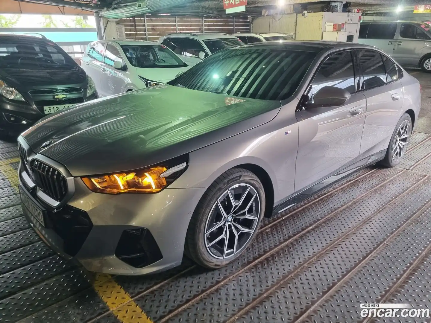 5-Series BMW 2025.10-OUTER-003