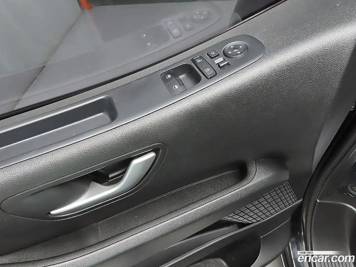 Staria Hyundai 2022.8-OPTION-016
