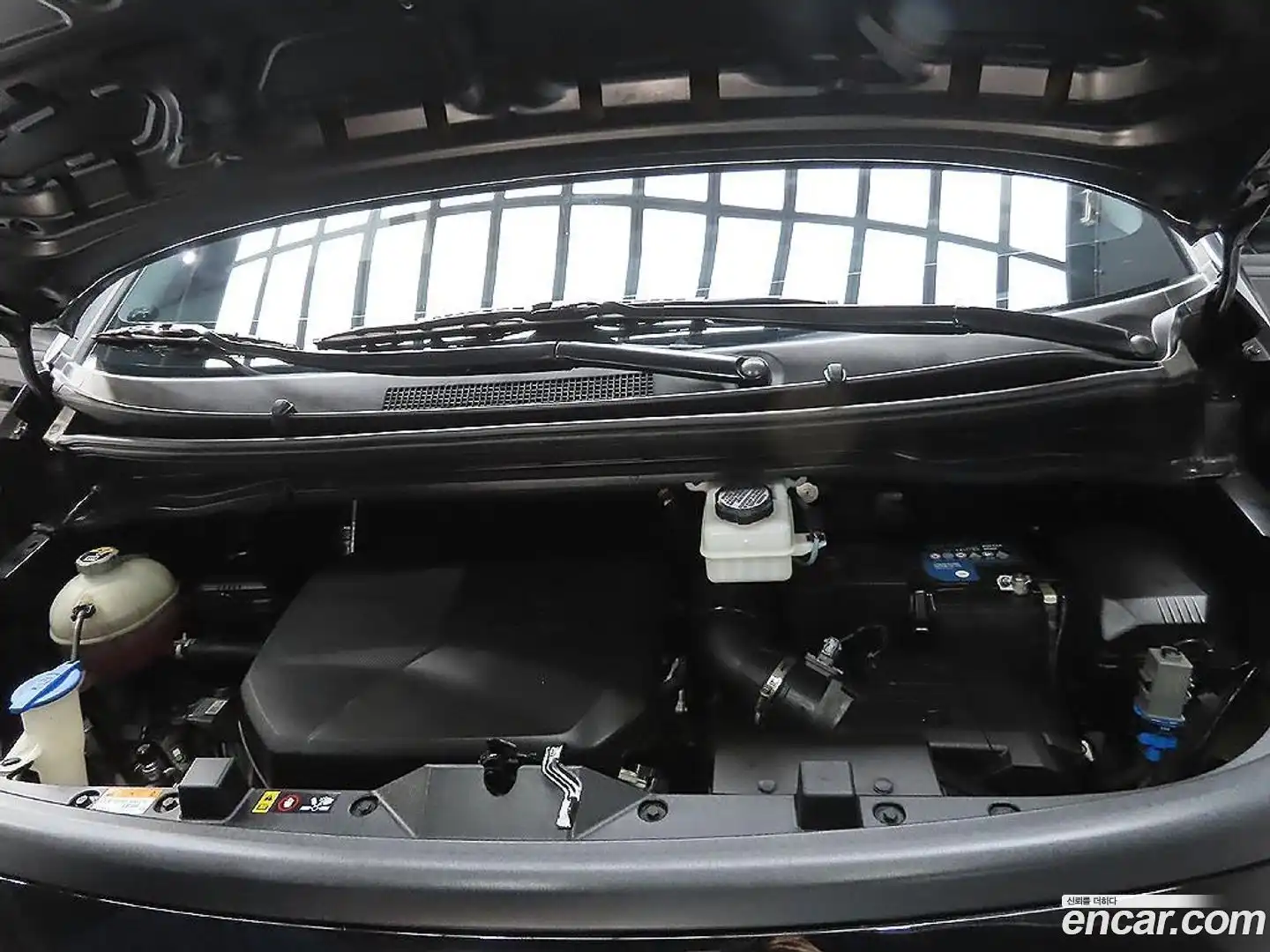 Staria Hyundai 2022.8-OPTION-024