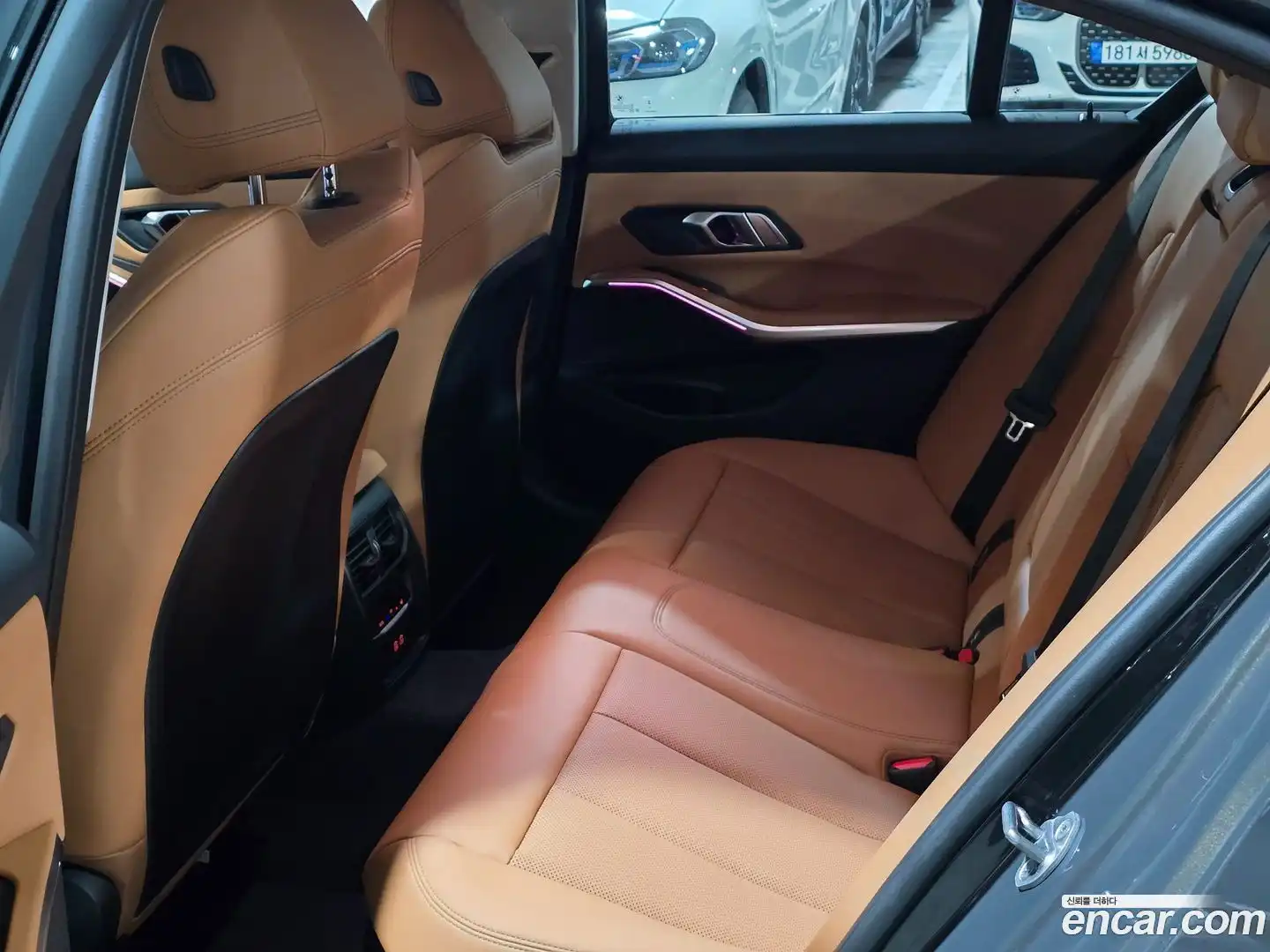 3-Series BMW 2025.8-INNER-010