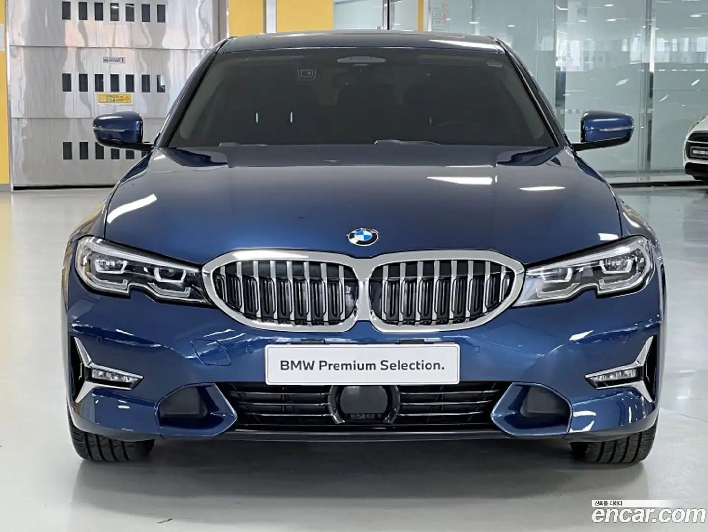 3-Series BMW 2022.8-OUTER-002