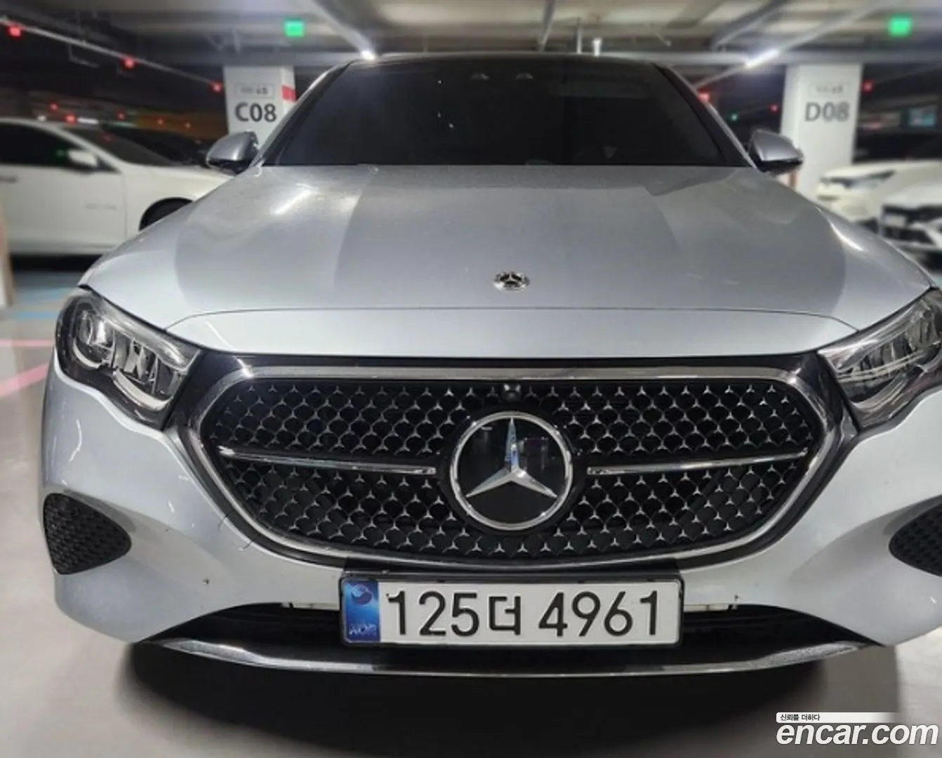 Main__Slider__Photo:E-Class Mercedes-Benz 2024.9-0