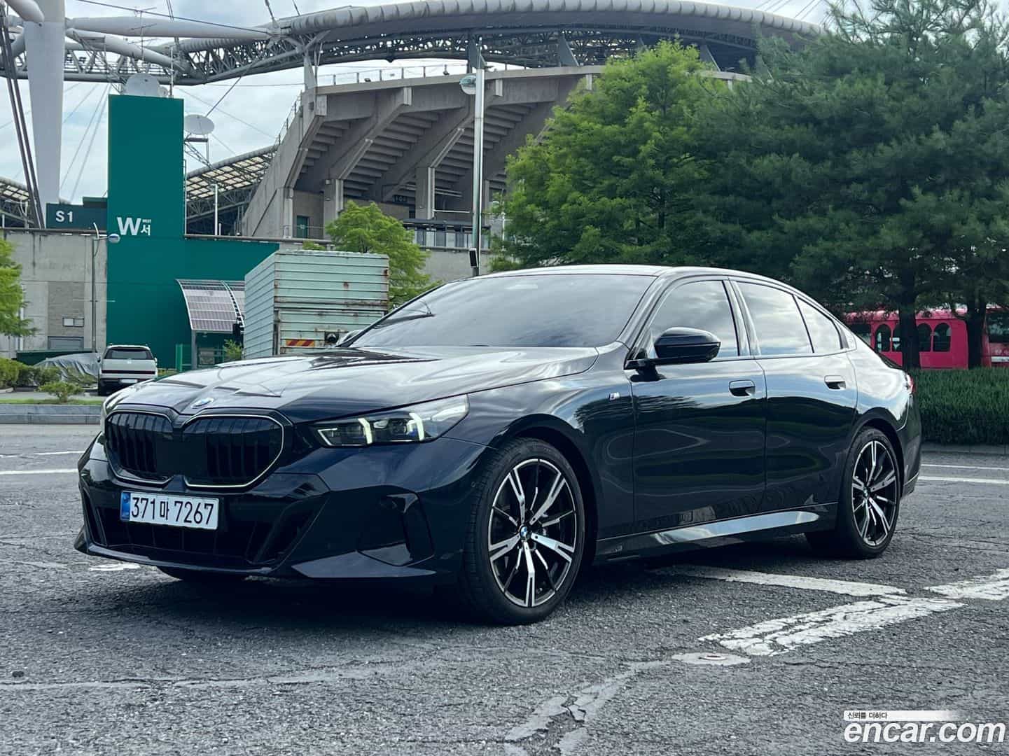 5-Series BMW 2025.8-OUTER-001