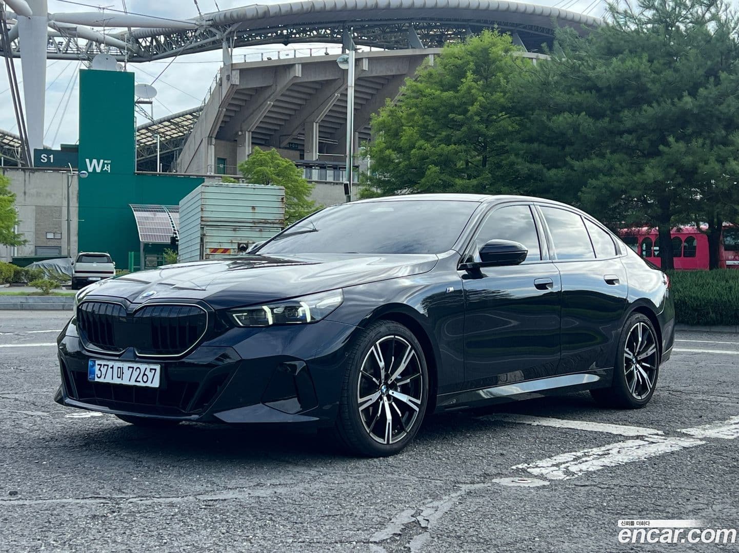 Main__Slider__Photo:5-Series BMW 2025.8-0