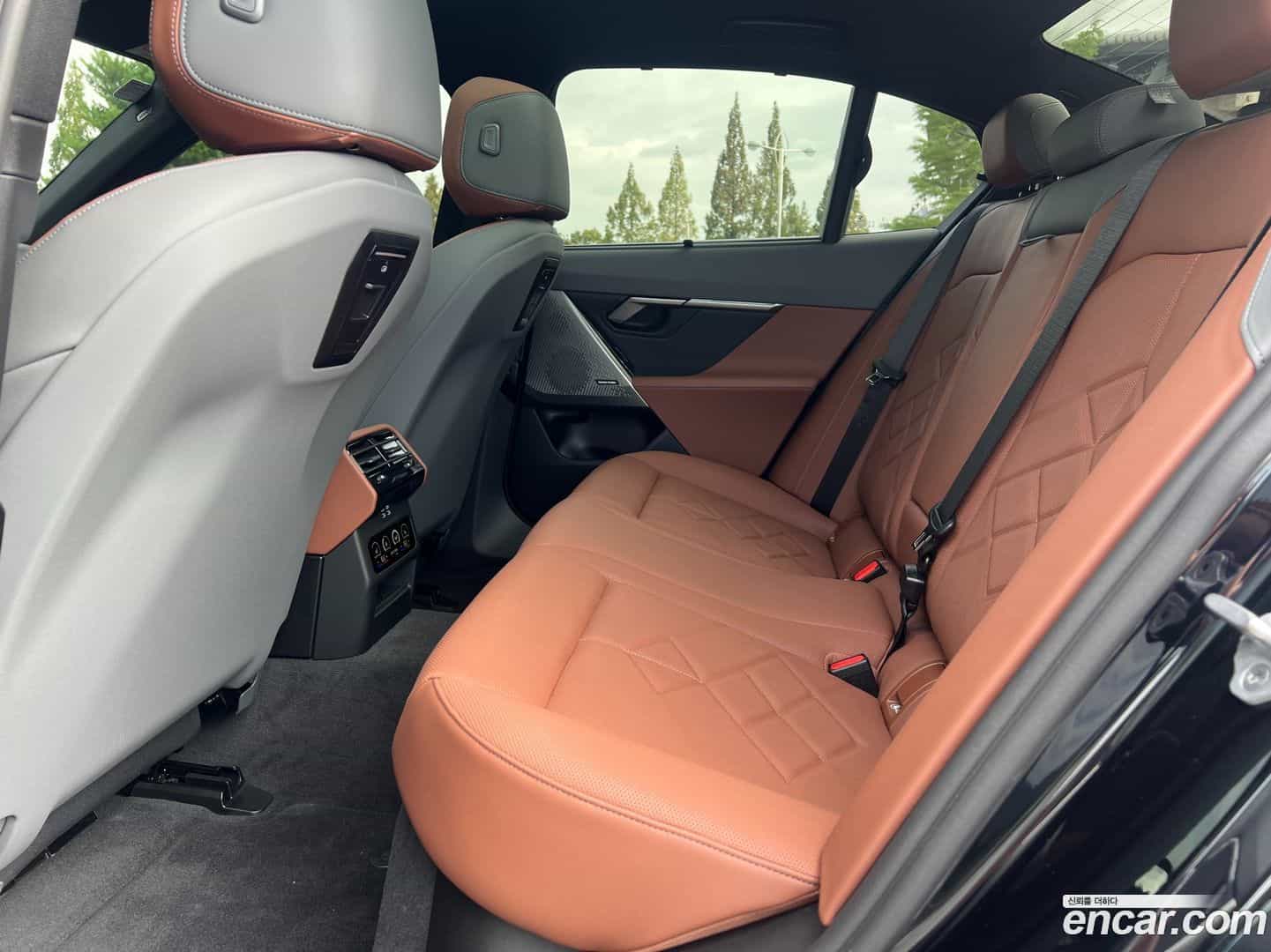 5-Series BMW 2025.8-INNER-009