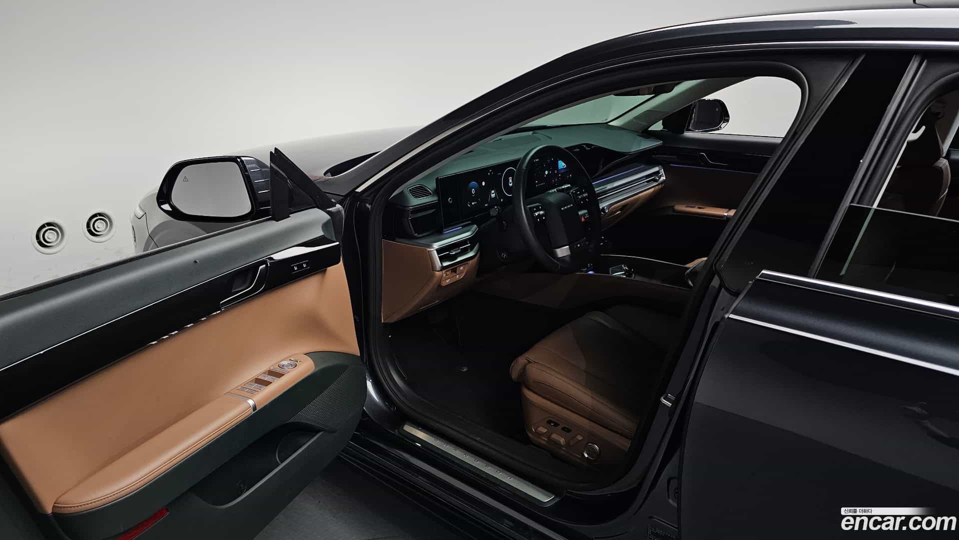 Grandeur Hyundai 2023.0-INNER-010