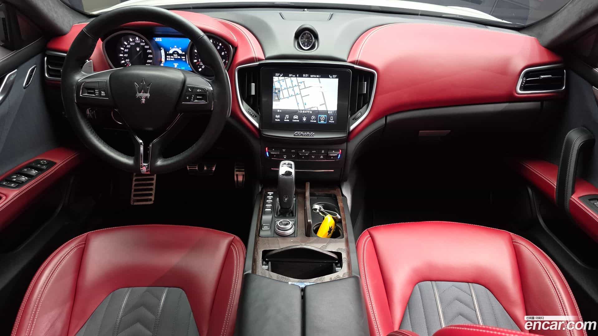 Ghibli Maserati 2021.8-INNER-007