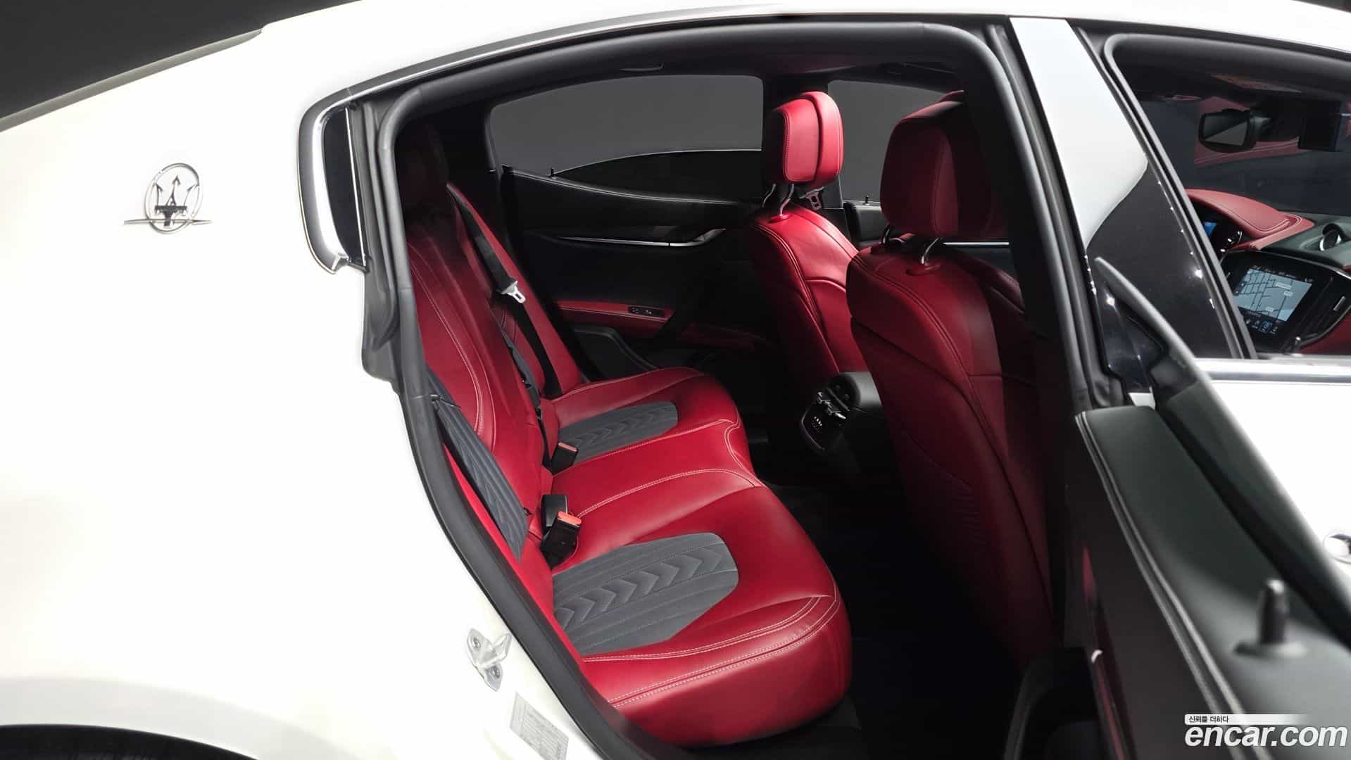 Ghibli Maserati 2021.8-OPTION-016