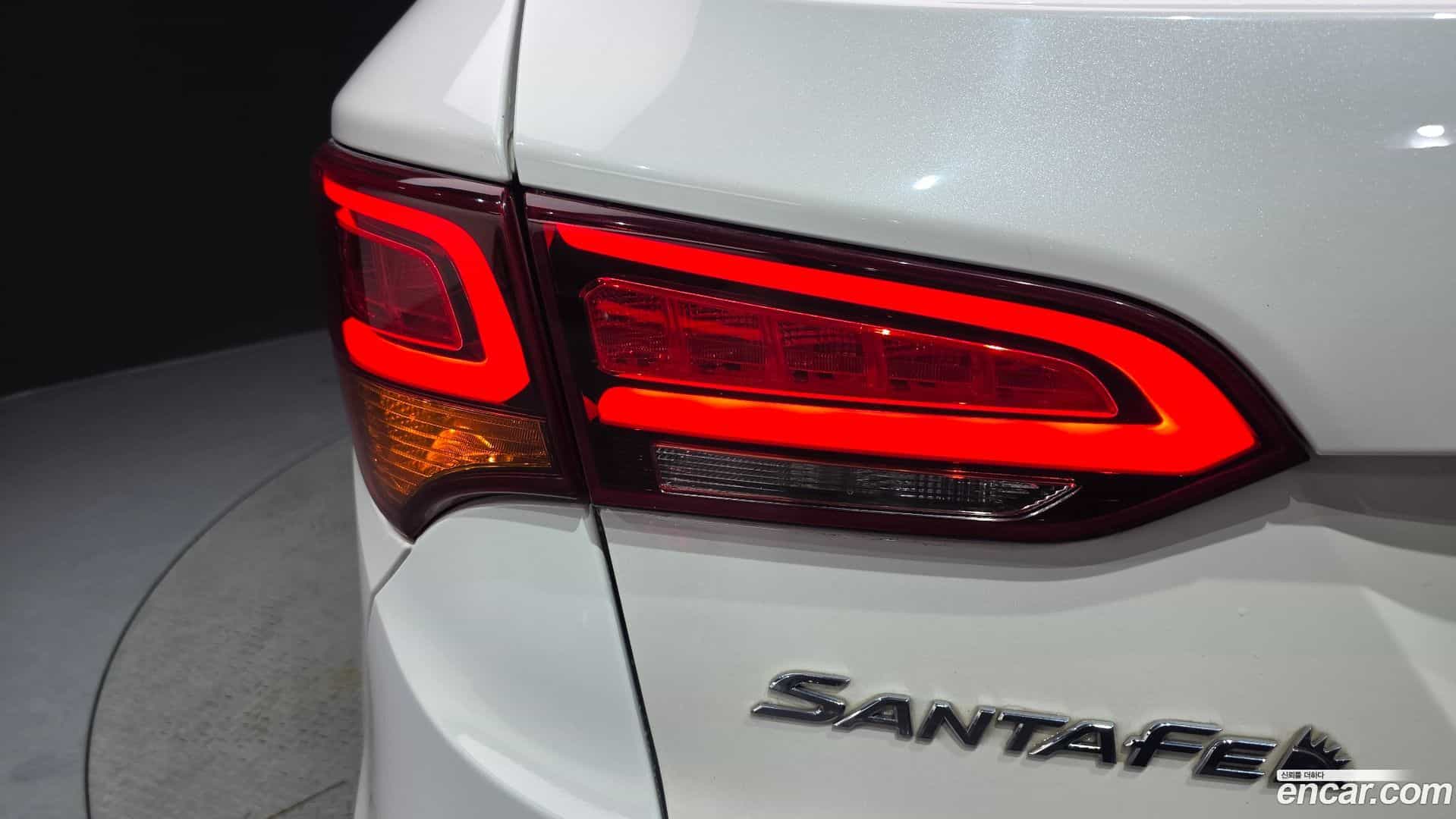 Santafe Hyundai 2017.3-OUTER-033