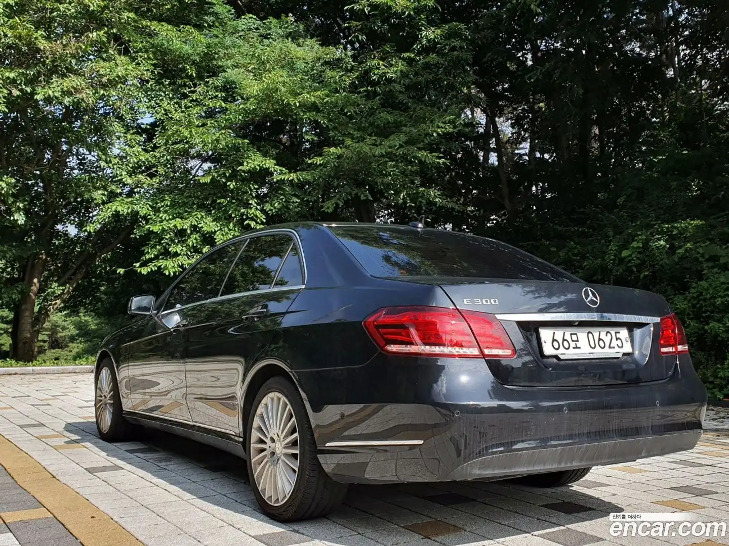 E-Class Mercedes-Benz 2016.1-OUTER-002