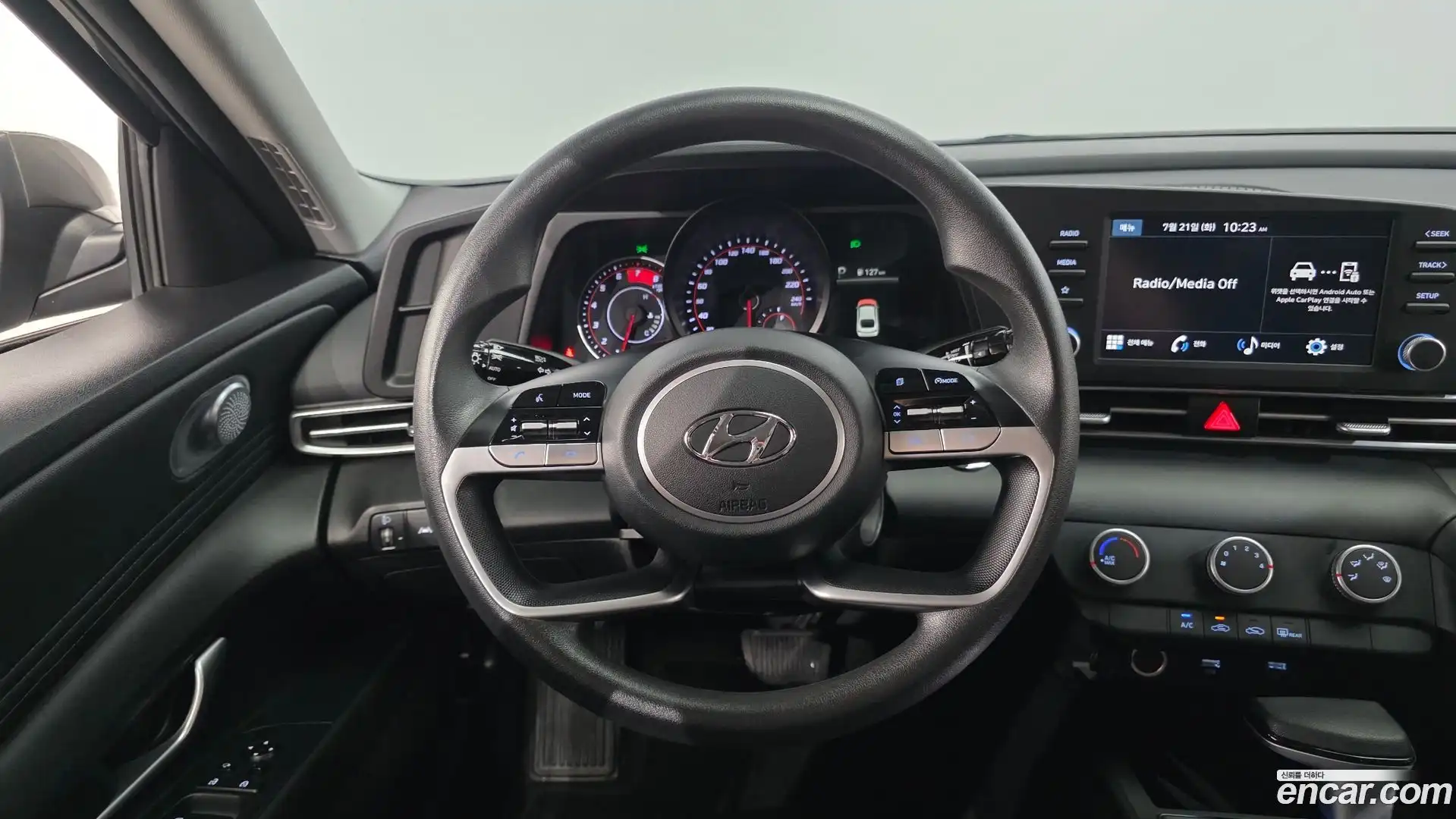 AVANTE Hyundai 2022.6-OPTION-016