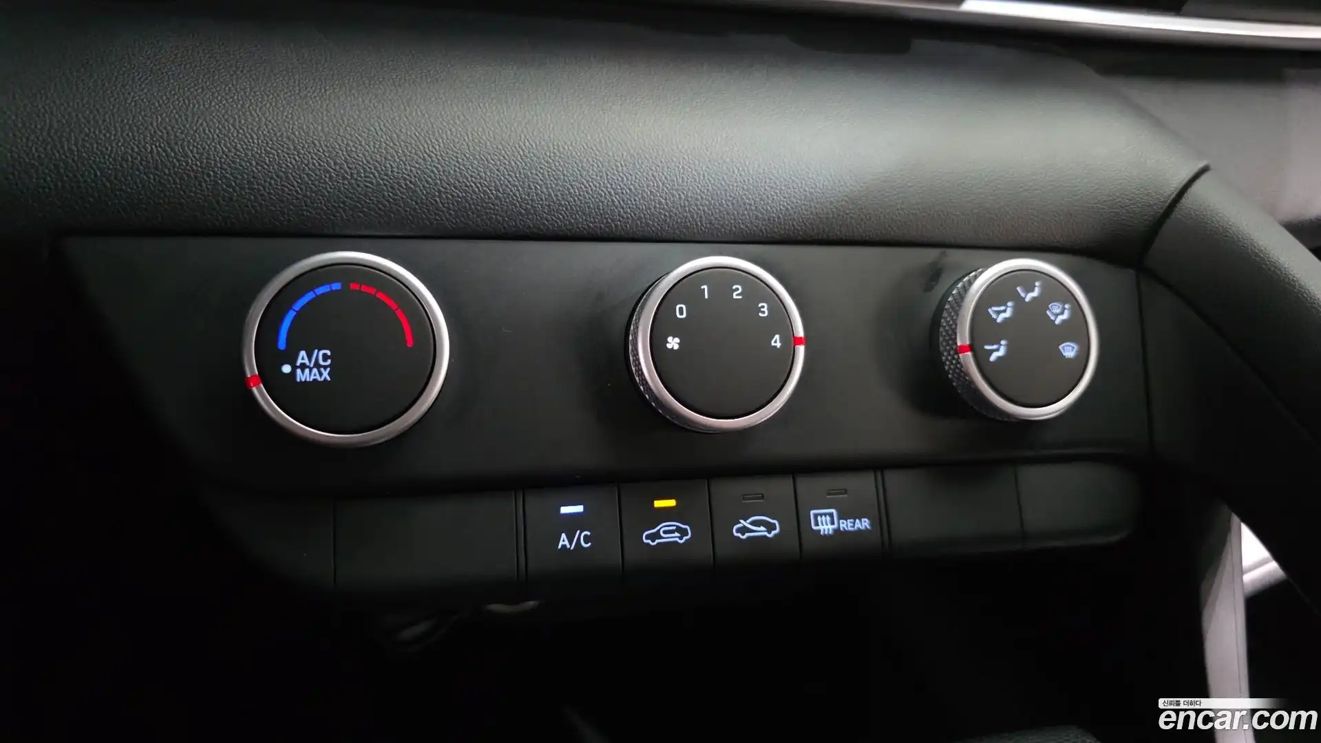 AVANTE Hyundai 2022.6-OPTION-023