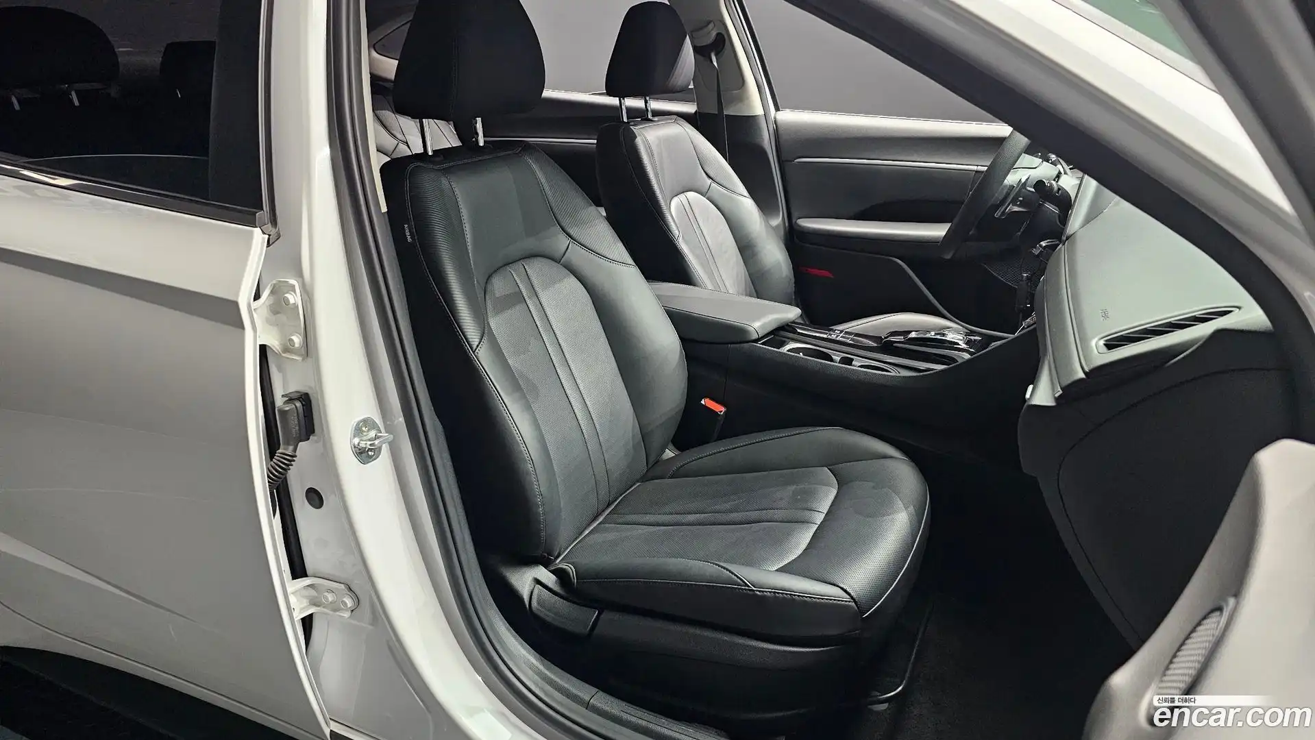 Sonata Hyundai 2021.4-OPTION-016