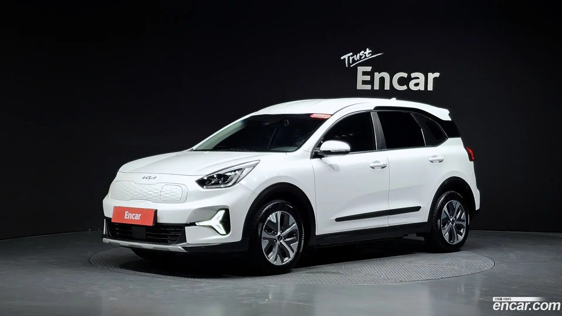 Niro Kia 2022.8-THUMBNAIL-011