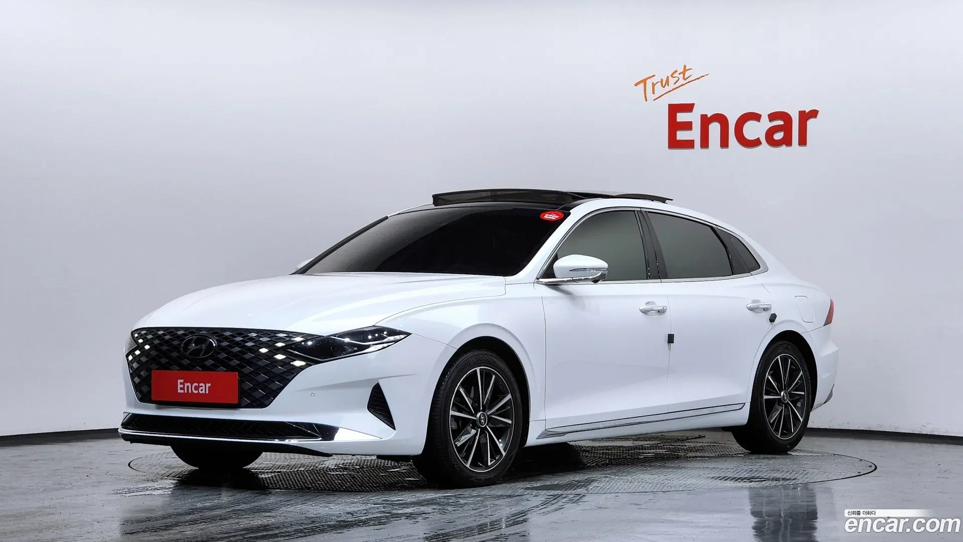 Main__Slider__Photo:Grandeur Hyundai 2021.5-0