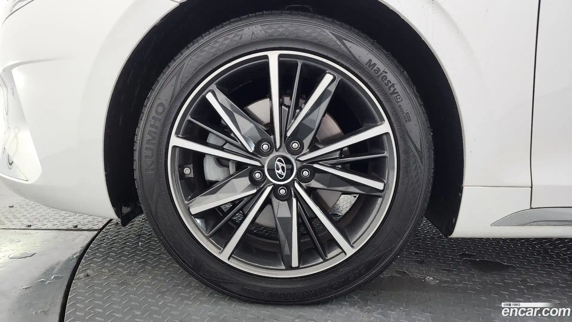 Grandeur Hyundai 2021.5-OUTER-005