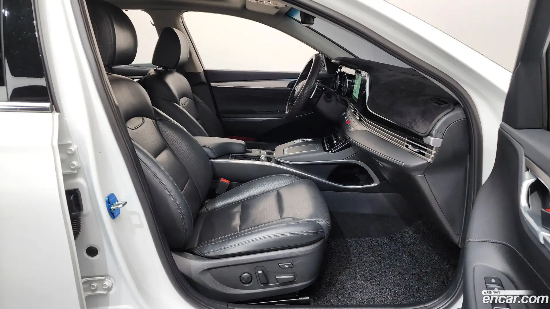 Grandeur Hyundai 2021.5-INNER-036