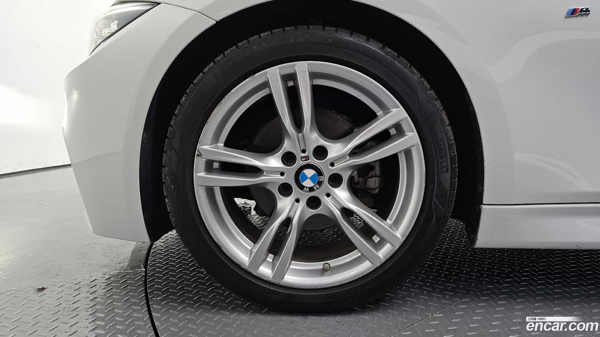 3-Series BMW 2018.1-OUTER-005