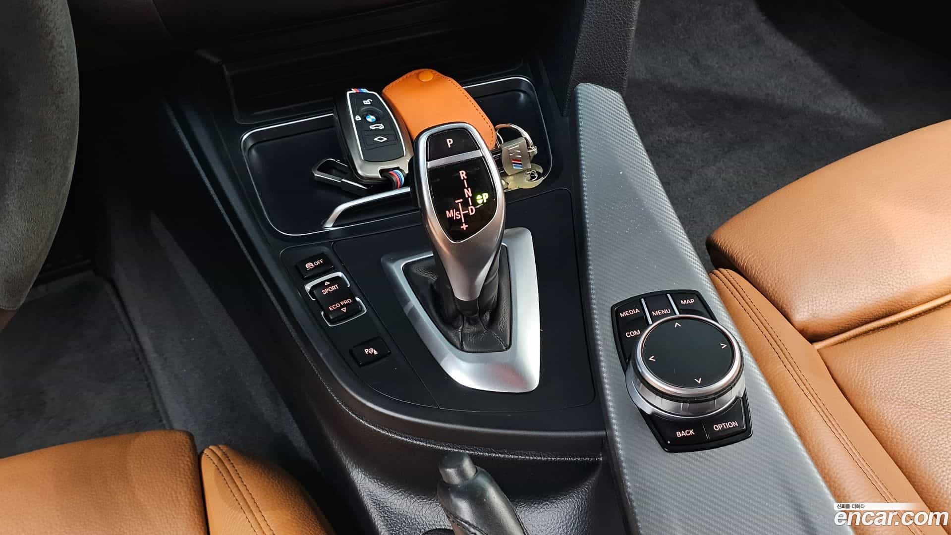 3-Series BMW 2018.1-INNER-009